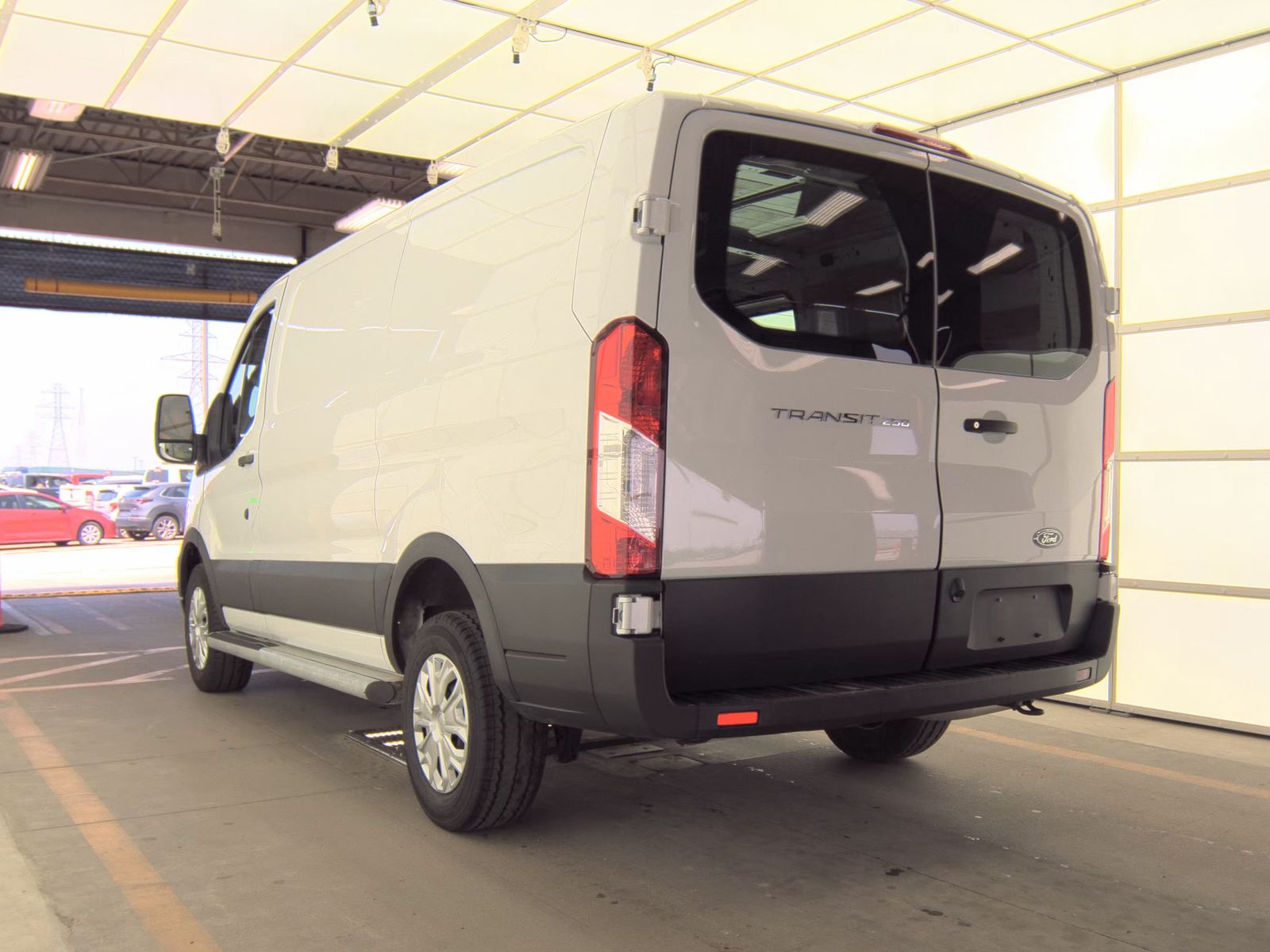FORD TRANSIT 250 - 9