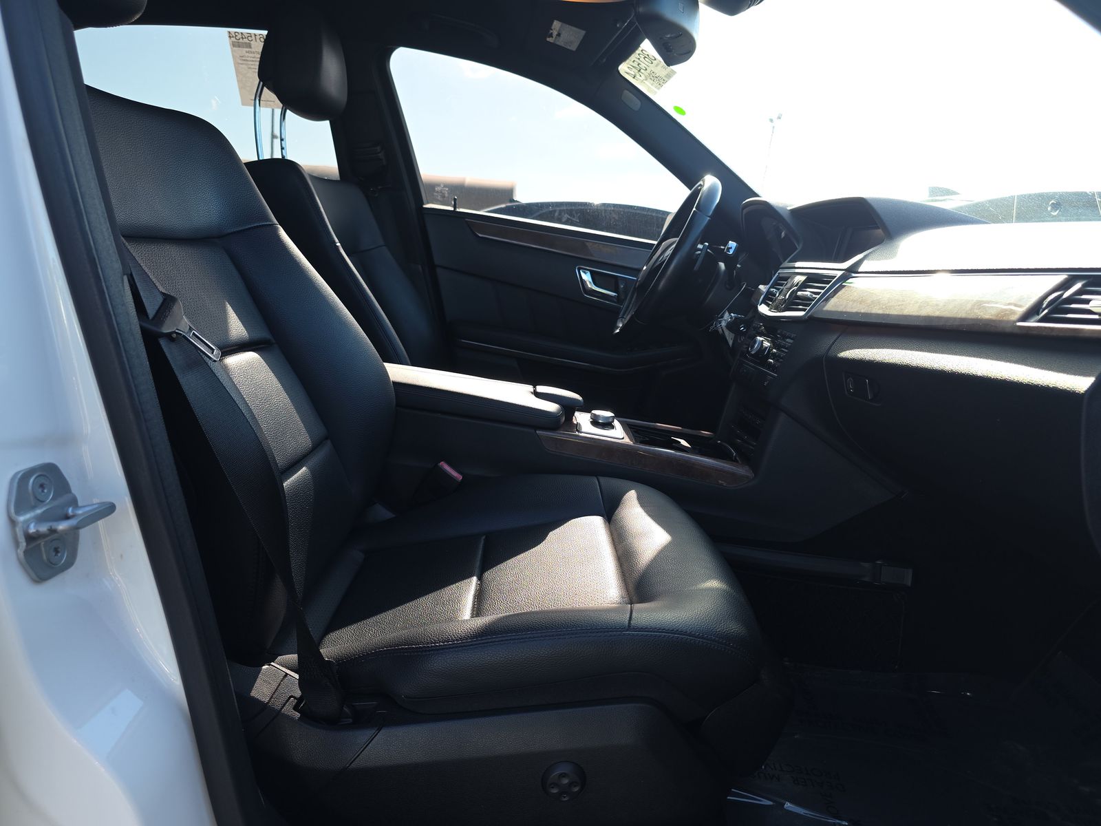 MERCEDES-BENZ E-CLASS - 9