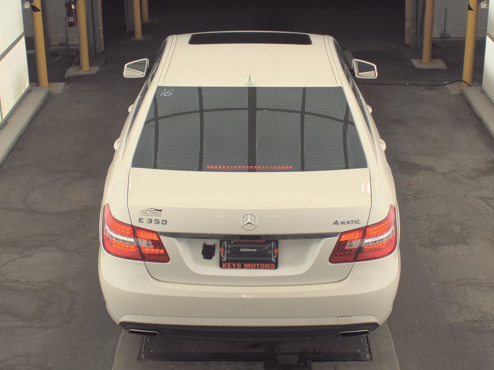 MERCEDES-BENZ E-CLASS - 6