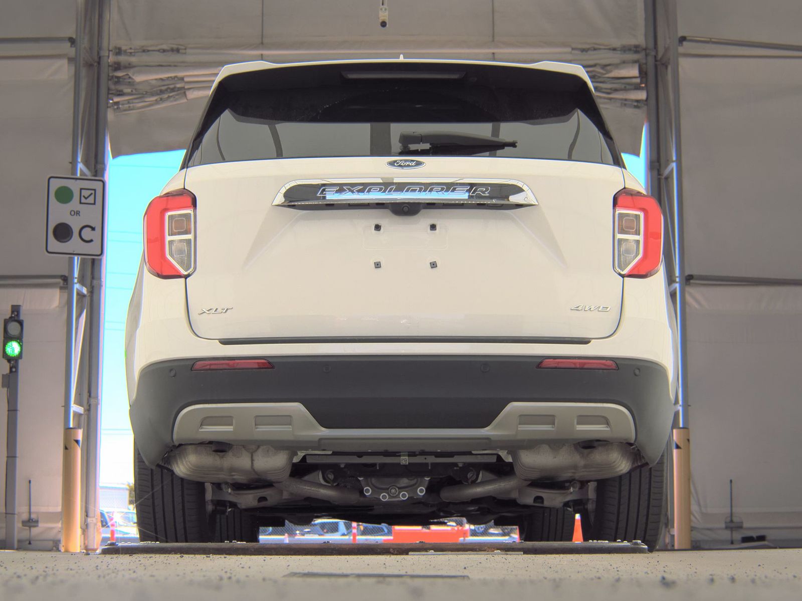 FORD EXPLORER - 8