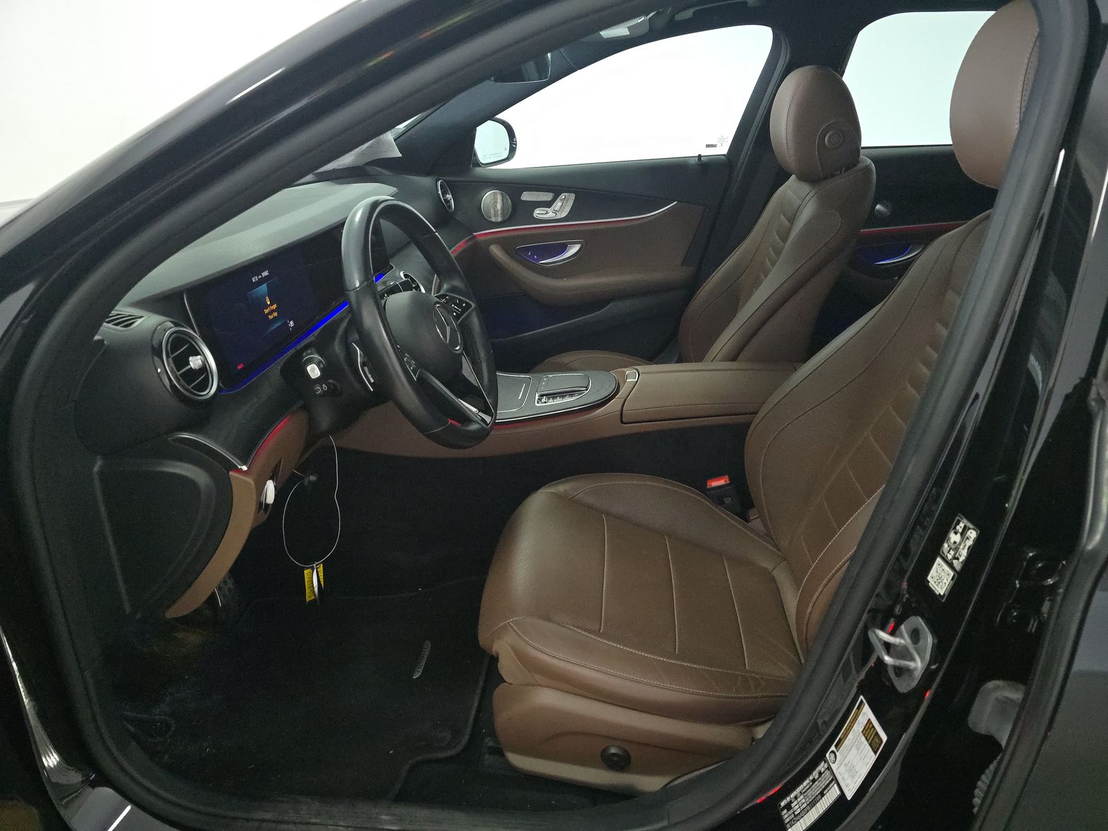 MERCEDES-BENZ E-CLASS - 8