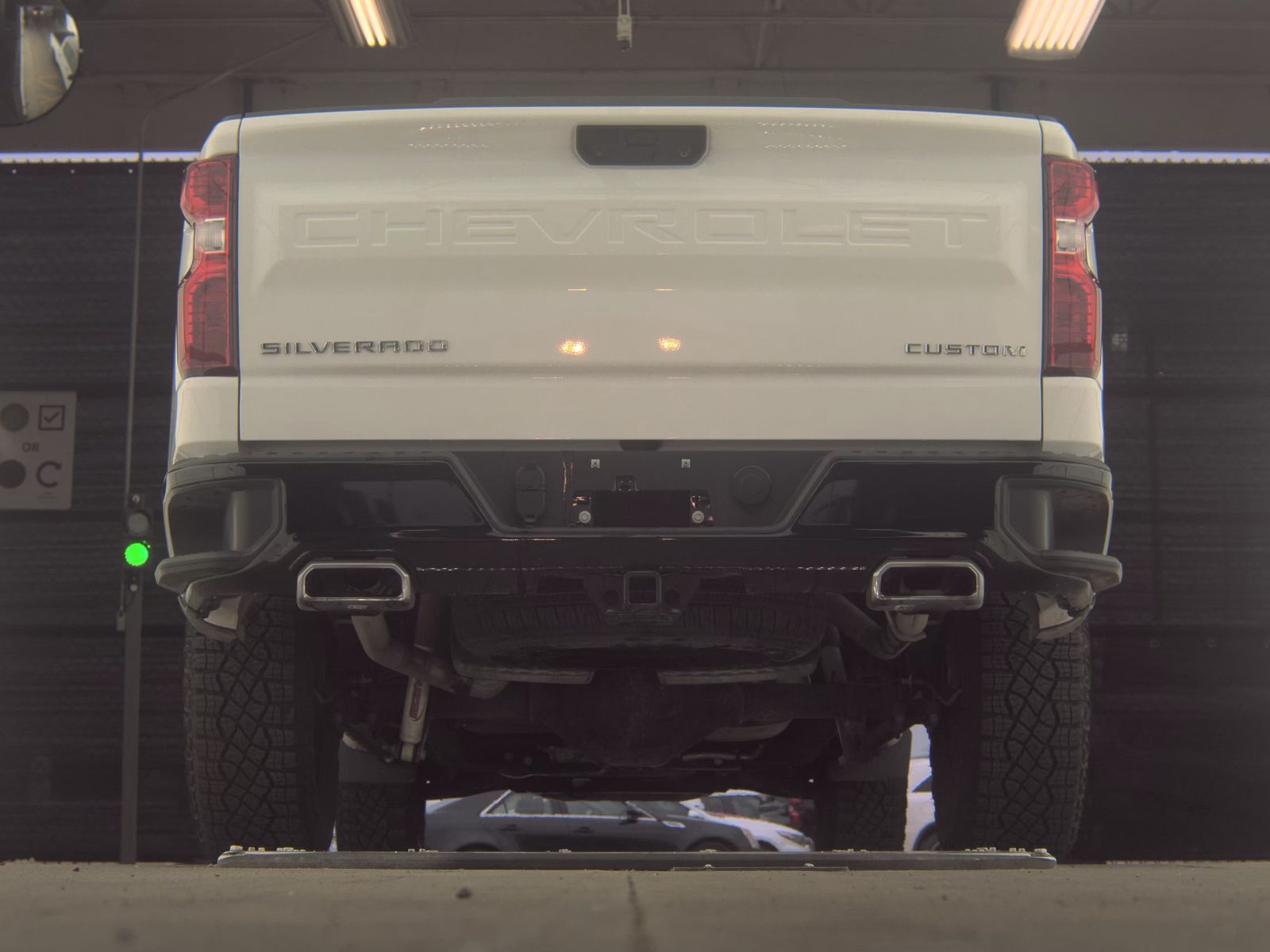 CHEVROLET SILVERADO - 8