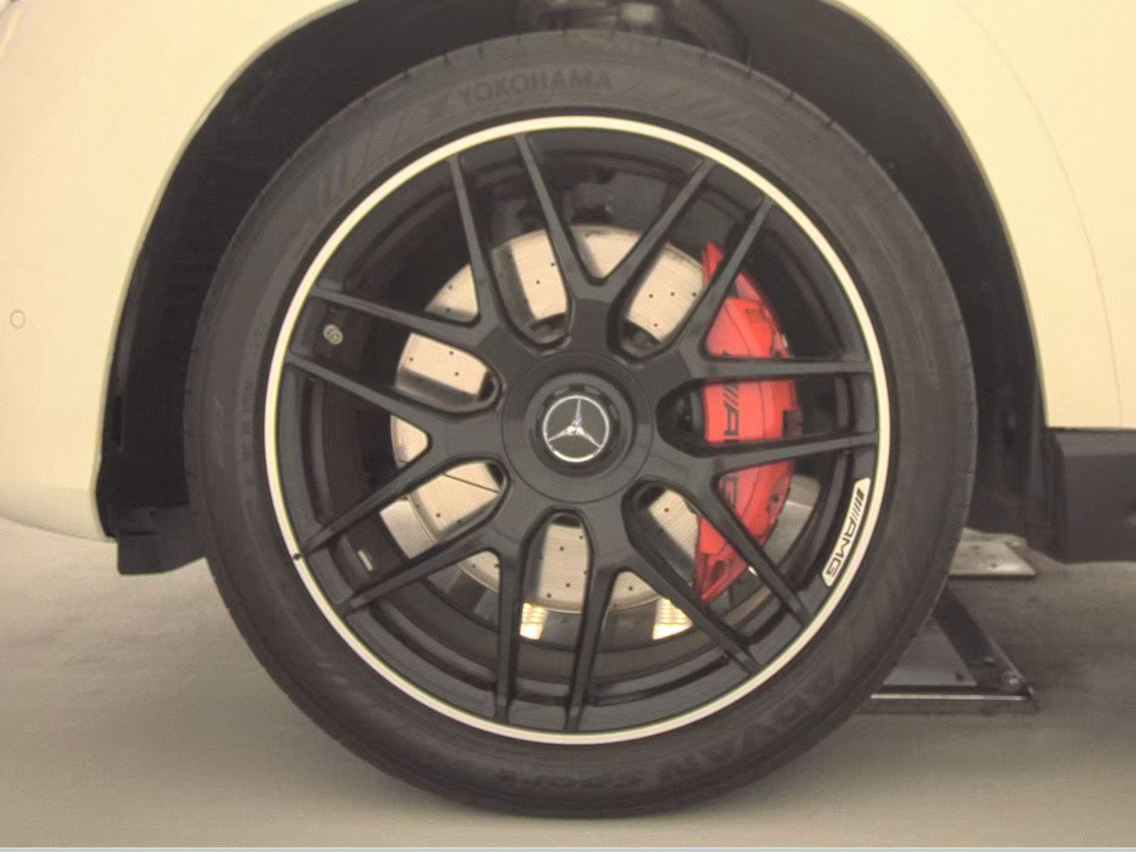 MERCEDES-BENZ GLE-CLASS AMG - 10