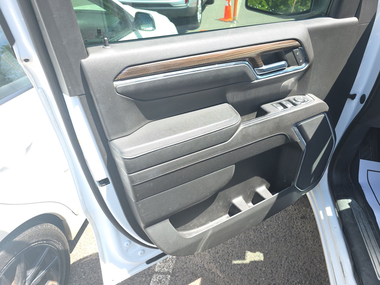 2023 Chevrolet Silverado 1500 RST AWD