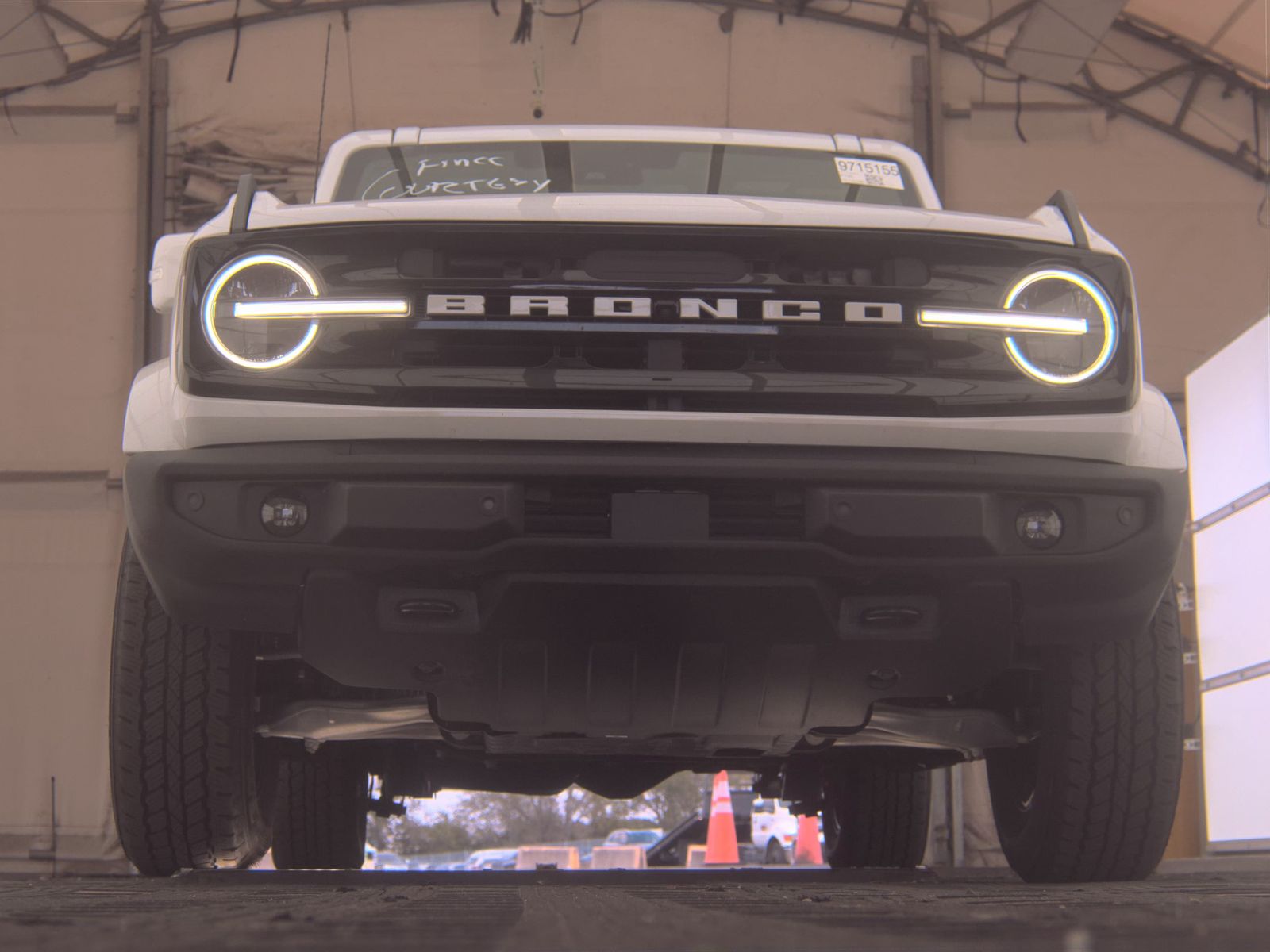 FORD BRONCO - 4