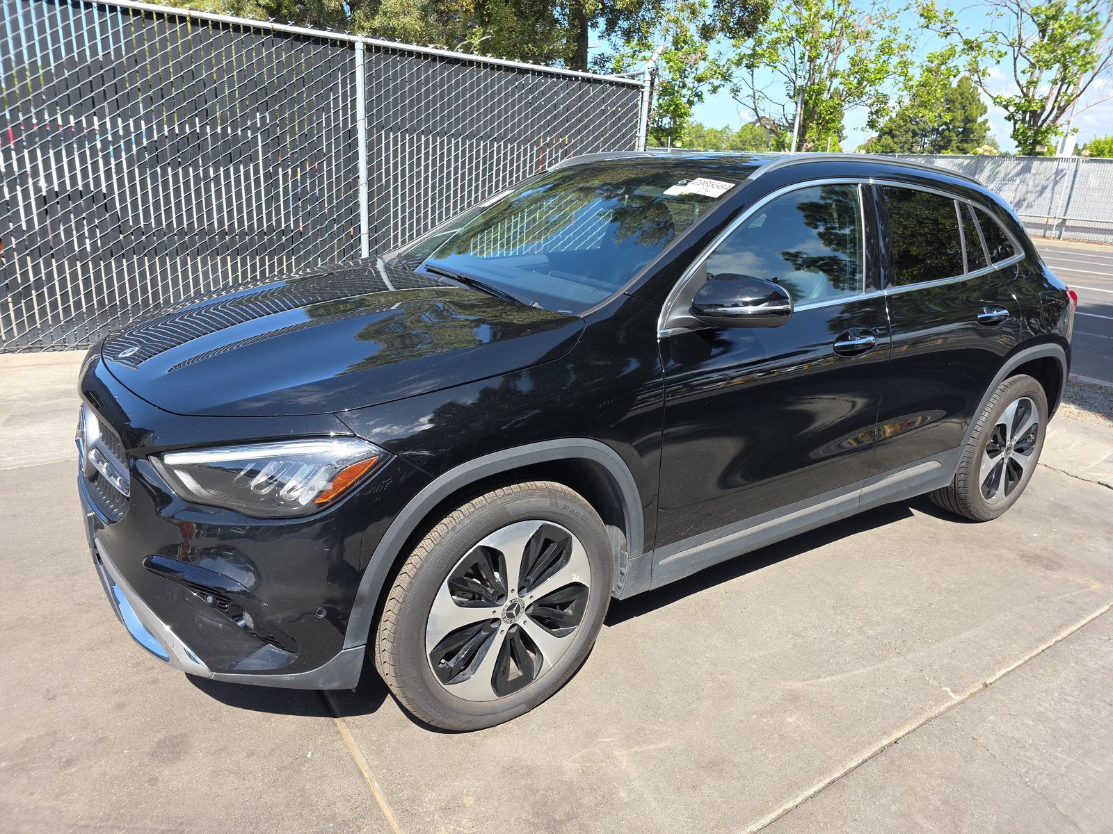 MERCEDES-BENZ GLA-CLASS - 1