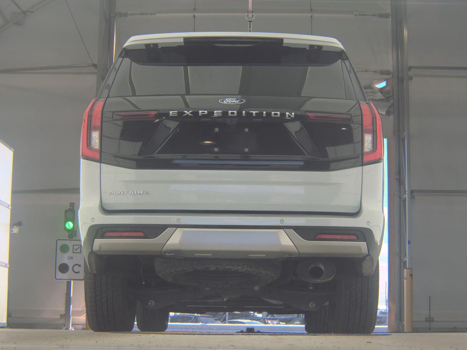 FORD EXPEDITION - 8
