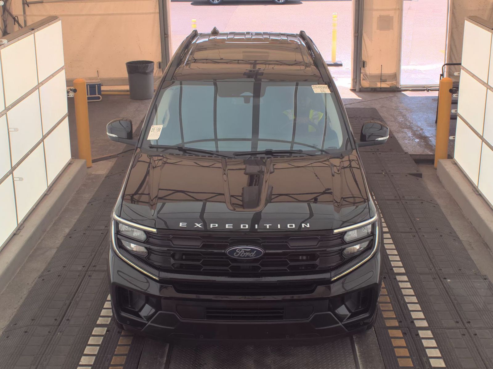FORD EXPEDITION - 3
