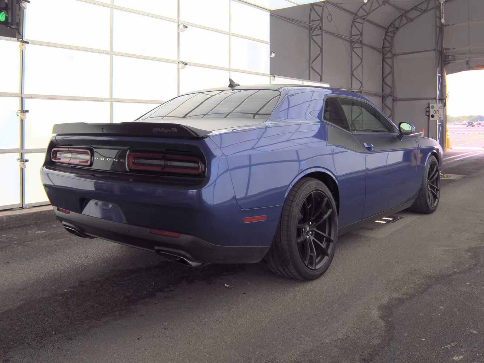DODGE CHALLENGER - 6