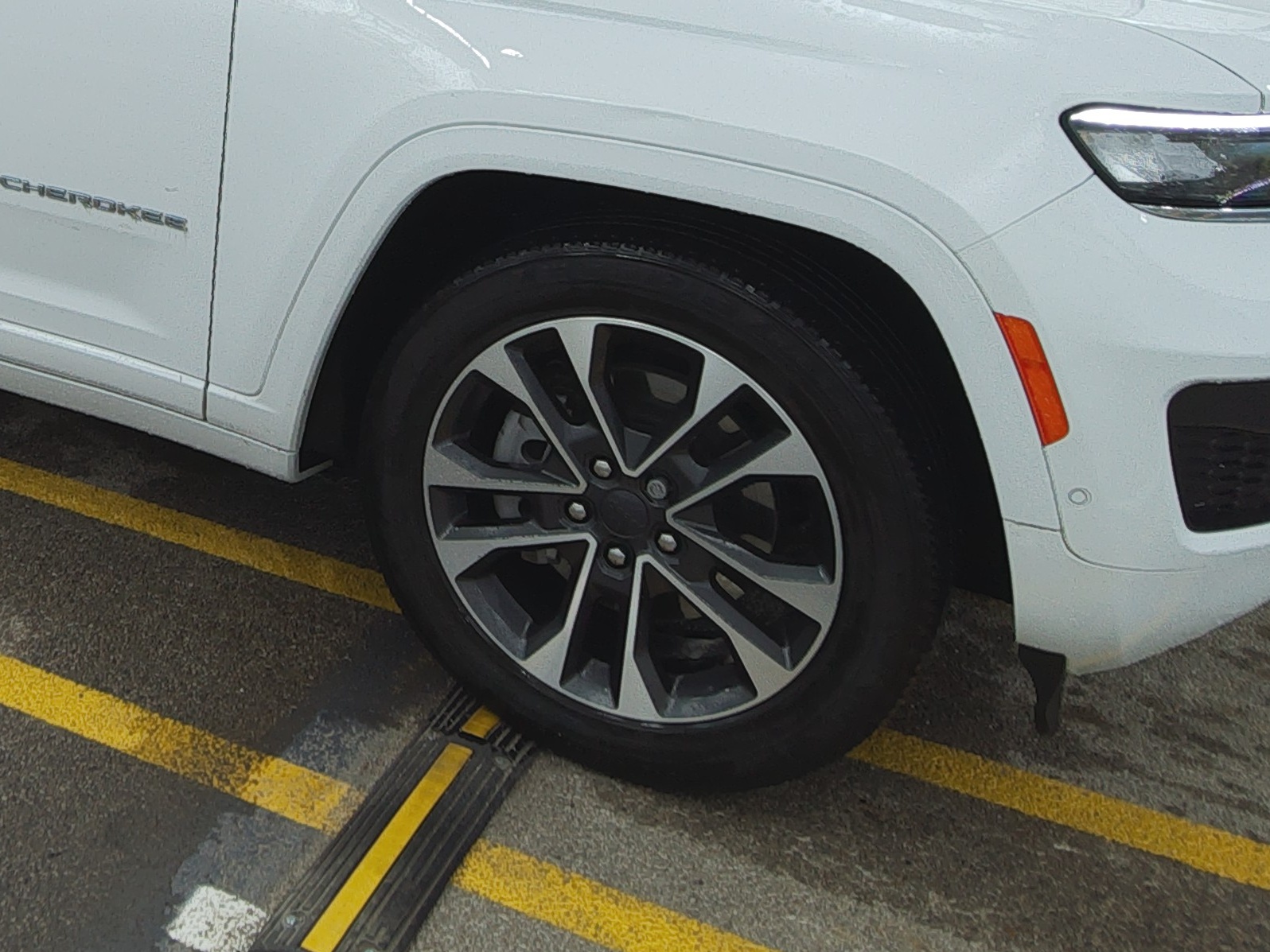 JEEP GRAND CHEROKEE - 9