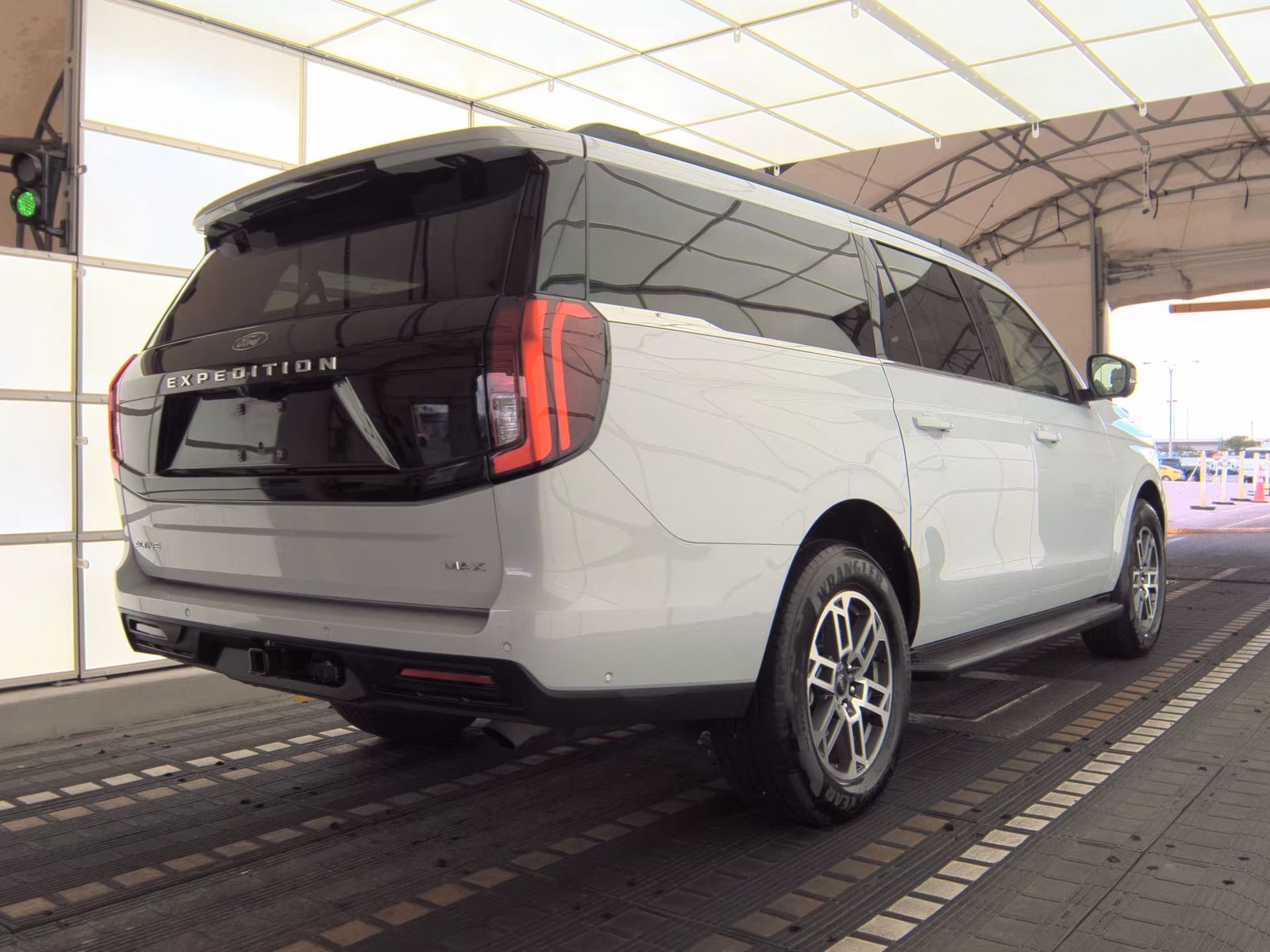 FORD EXPEDITION MAX - 6