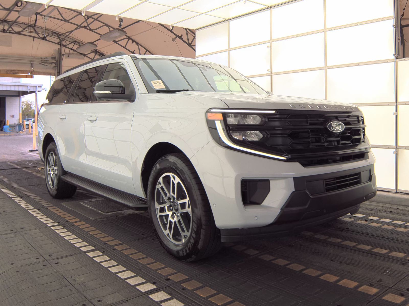 FORD EXPEDITION MAX - 5