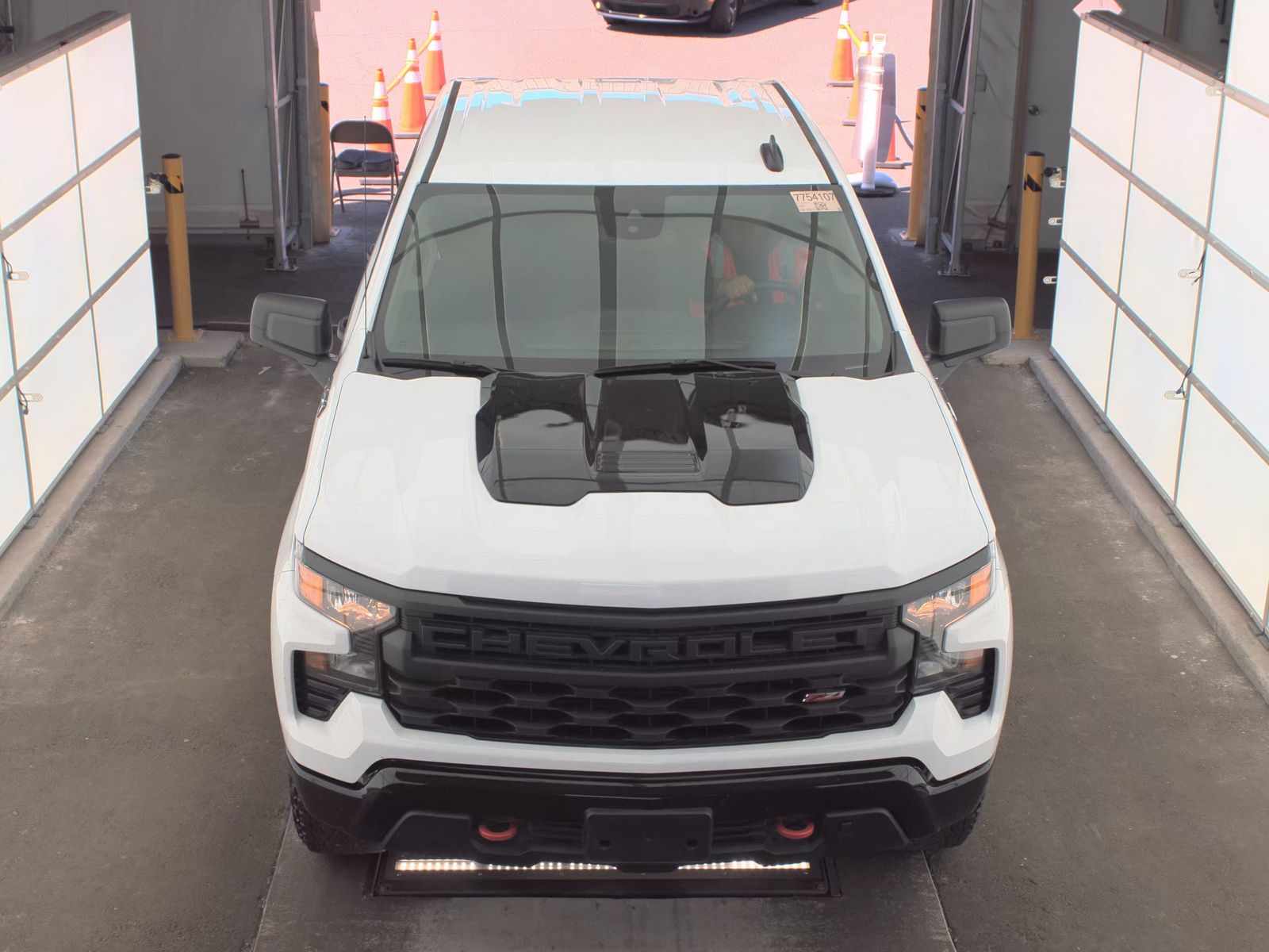 CHEVROLET SILVERADO - 3