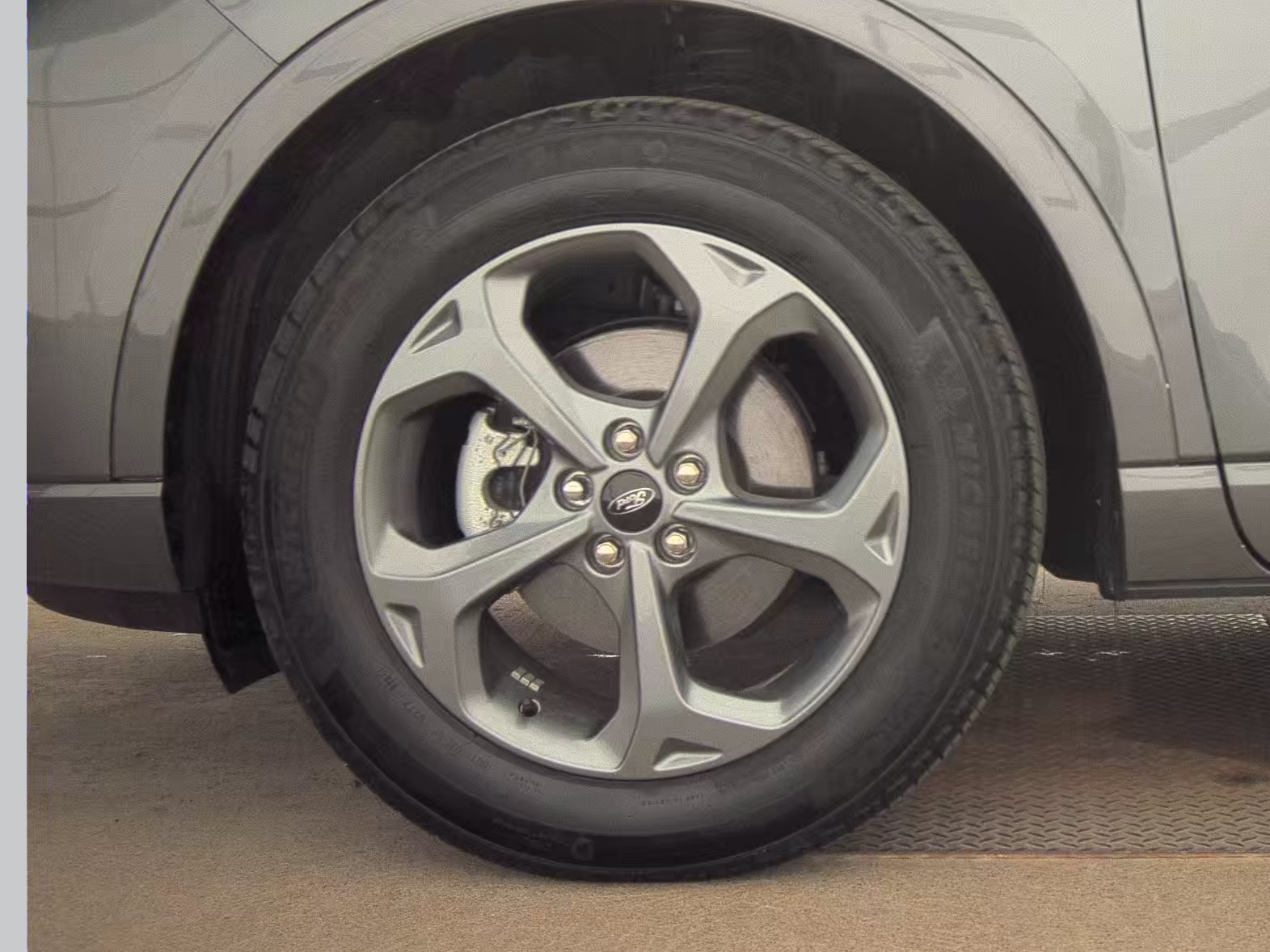 FORD ESCAPE - 10
