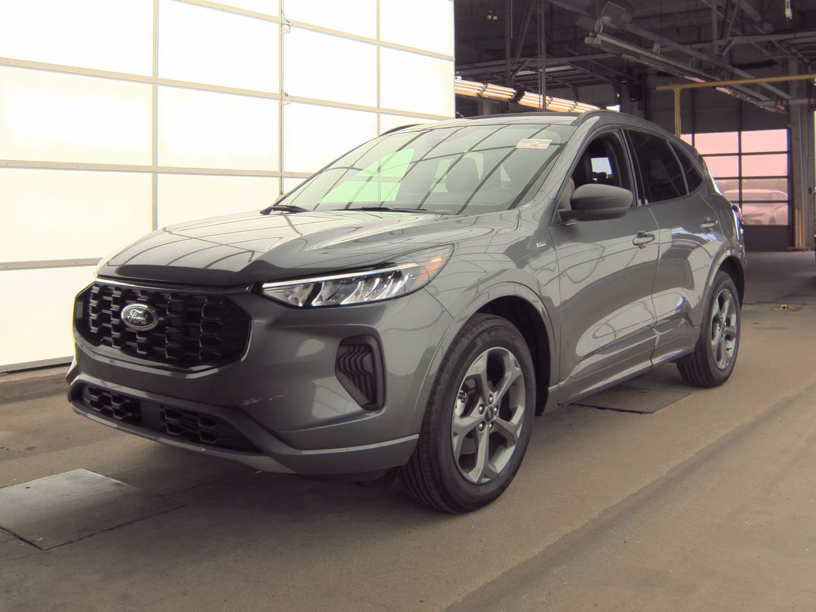 FORD ESCAPE - 1