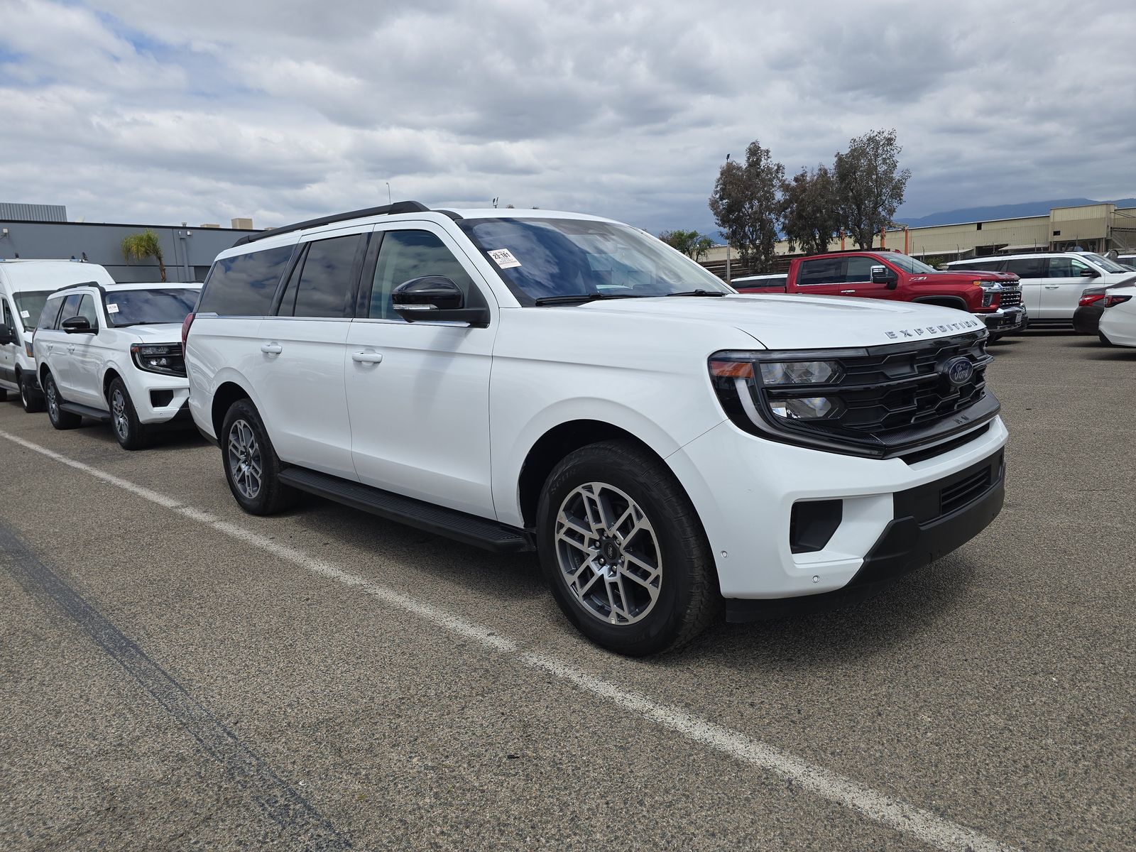 FORD EXPEDITION MAX - 4