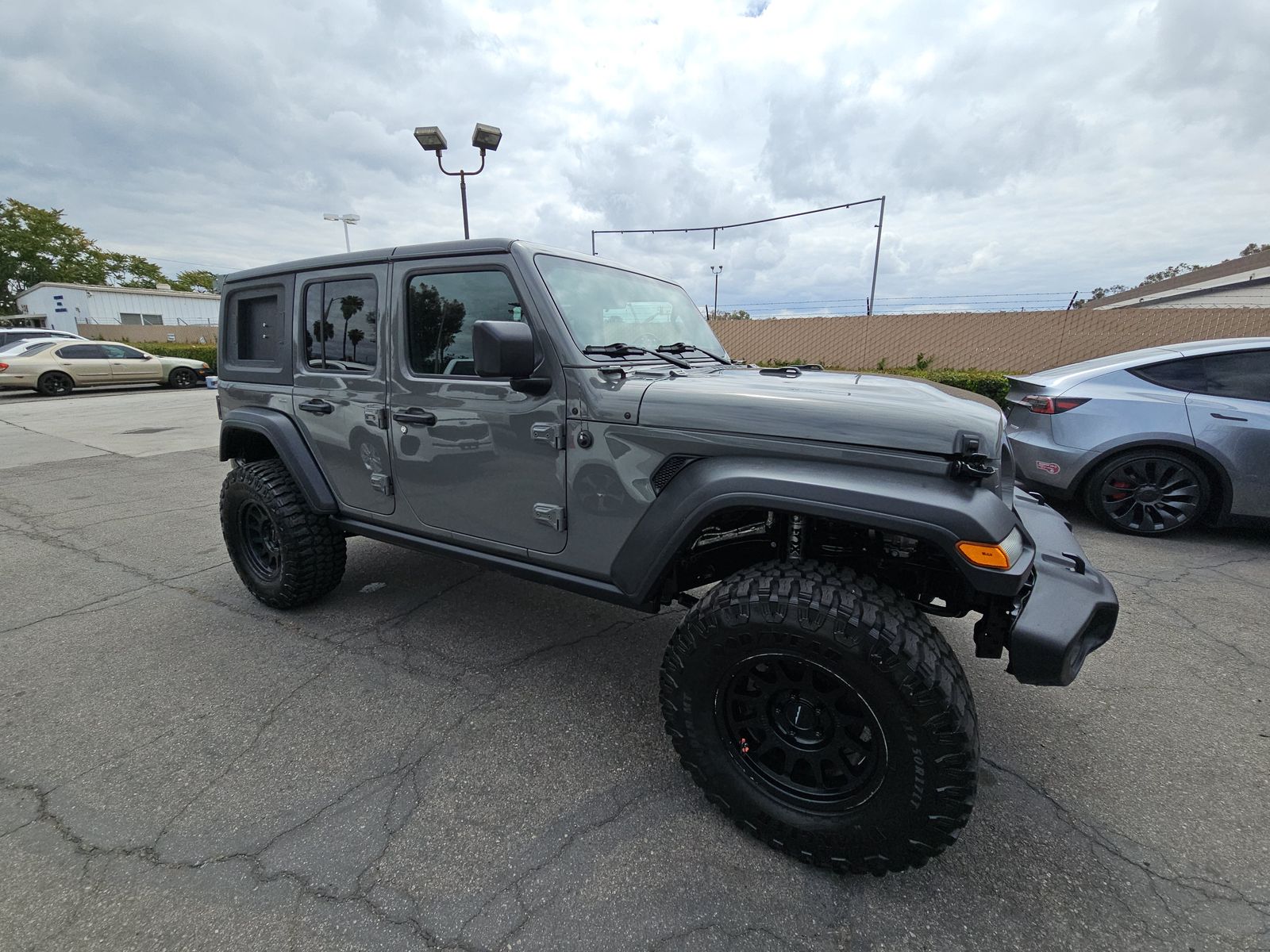 JEEP WRANGLER - 4