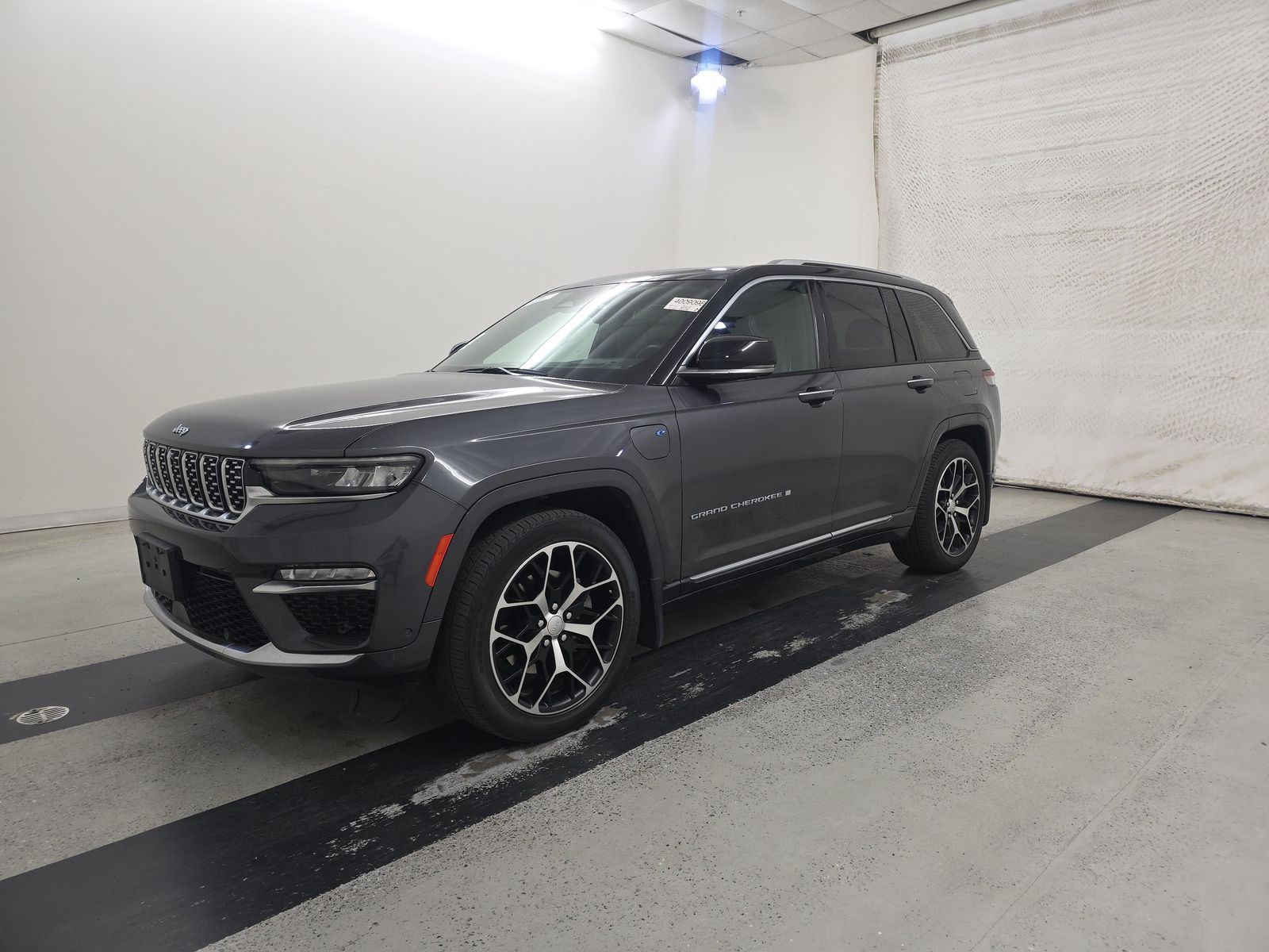 JEEP GRAND CHEROKEE - 1