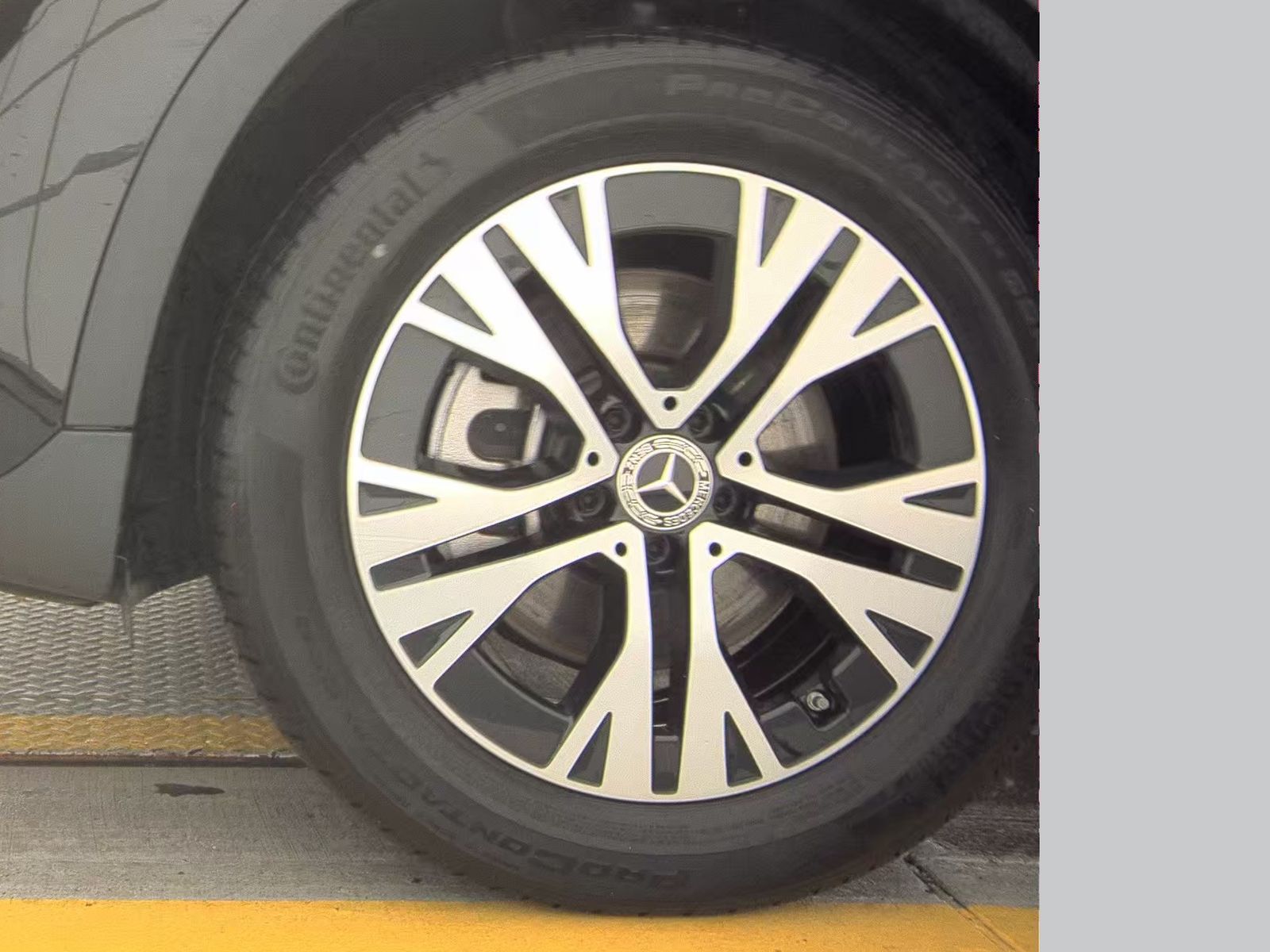 MERCEDES-BENZ GLA-CLASS - 10