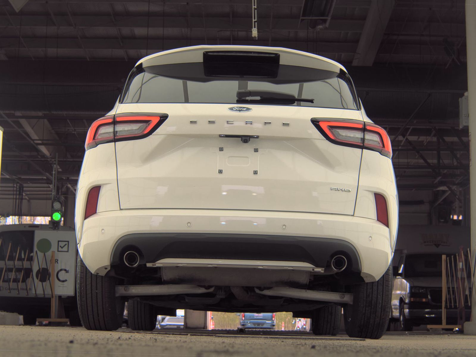 FORD ESCAPE - 8