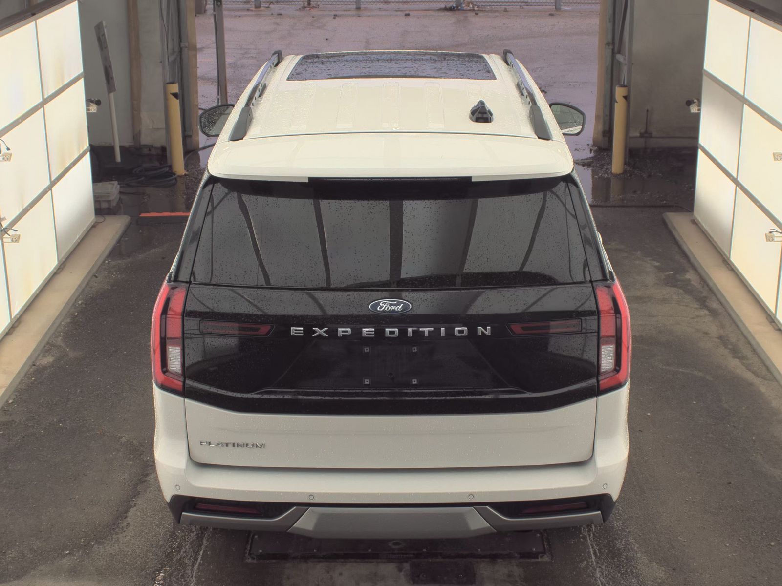 FORD EXPEDITION - 7