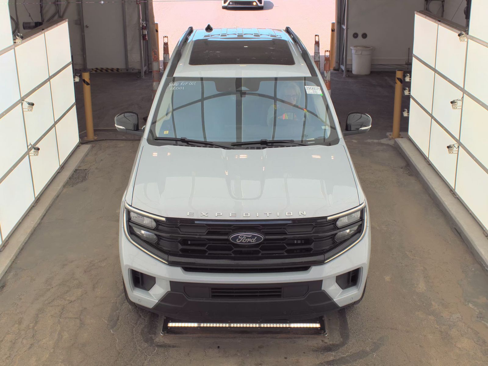 FORD EXPEDITION - 3