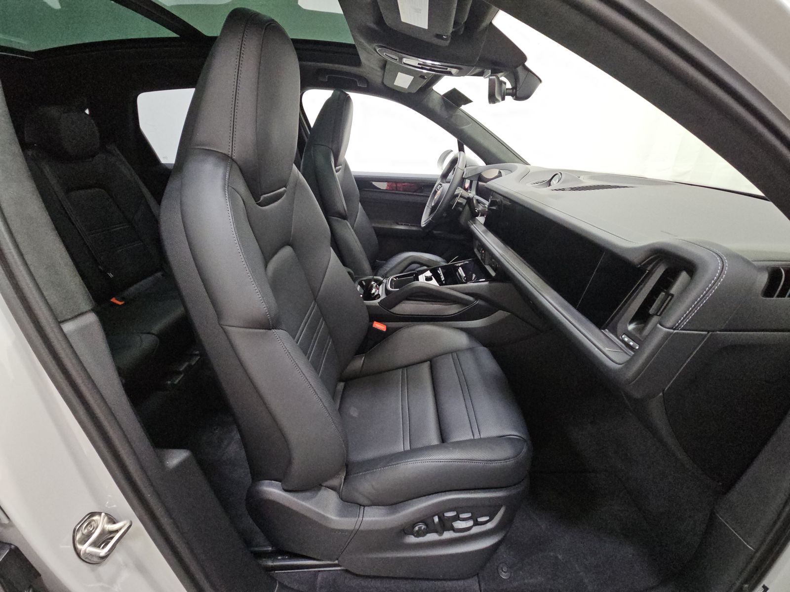 PORSCHE CAYENNE - 9