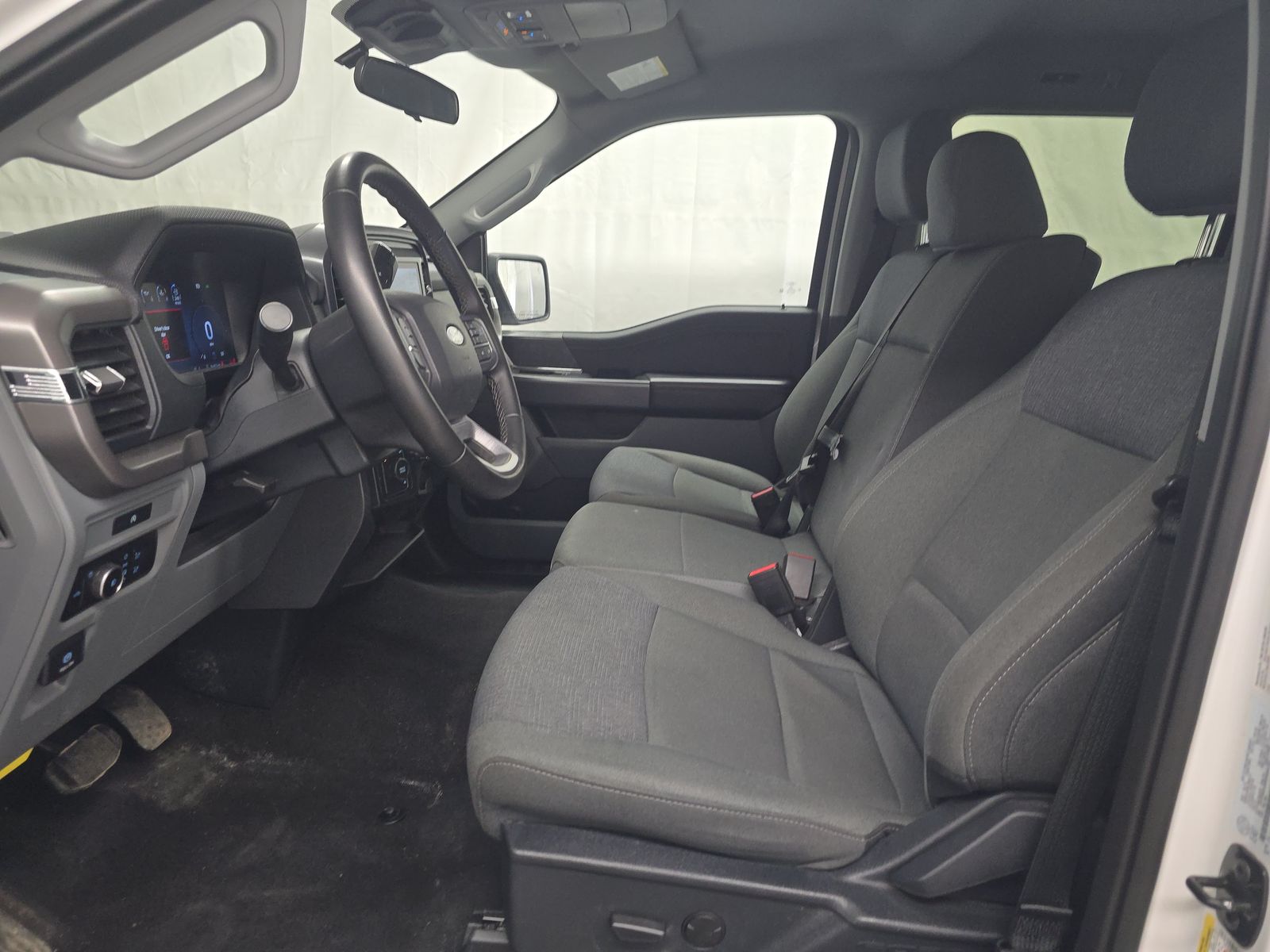 2025 Ford F-150 XLT AWD