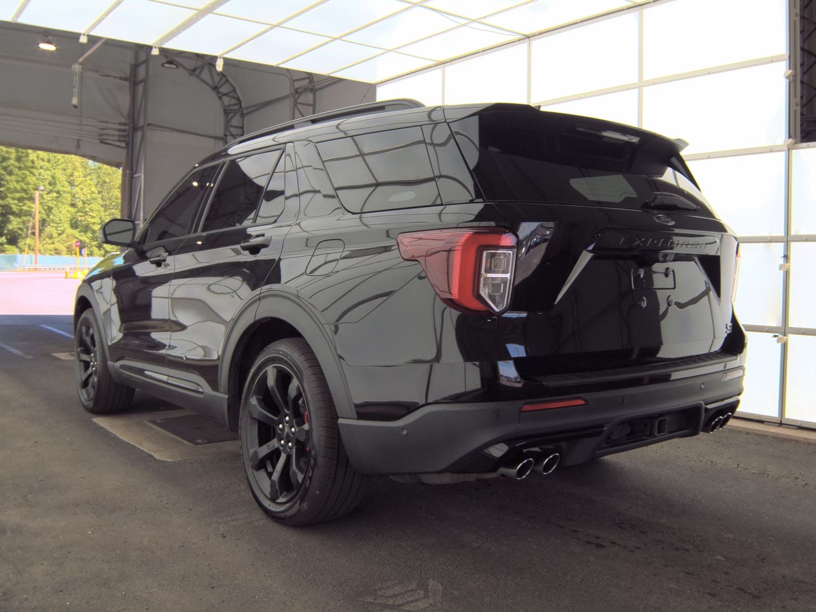 FORD EXPLORER - 9