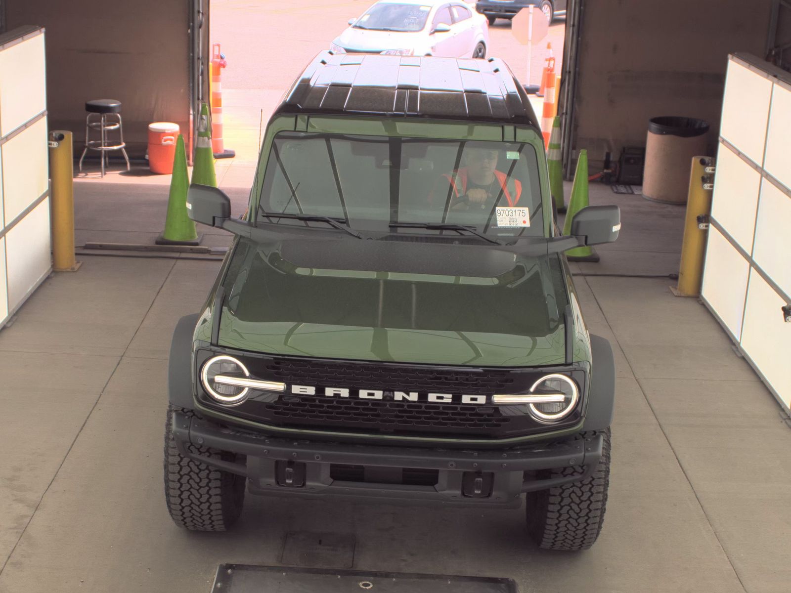 FORD BRONCO - 3