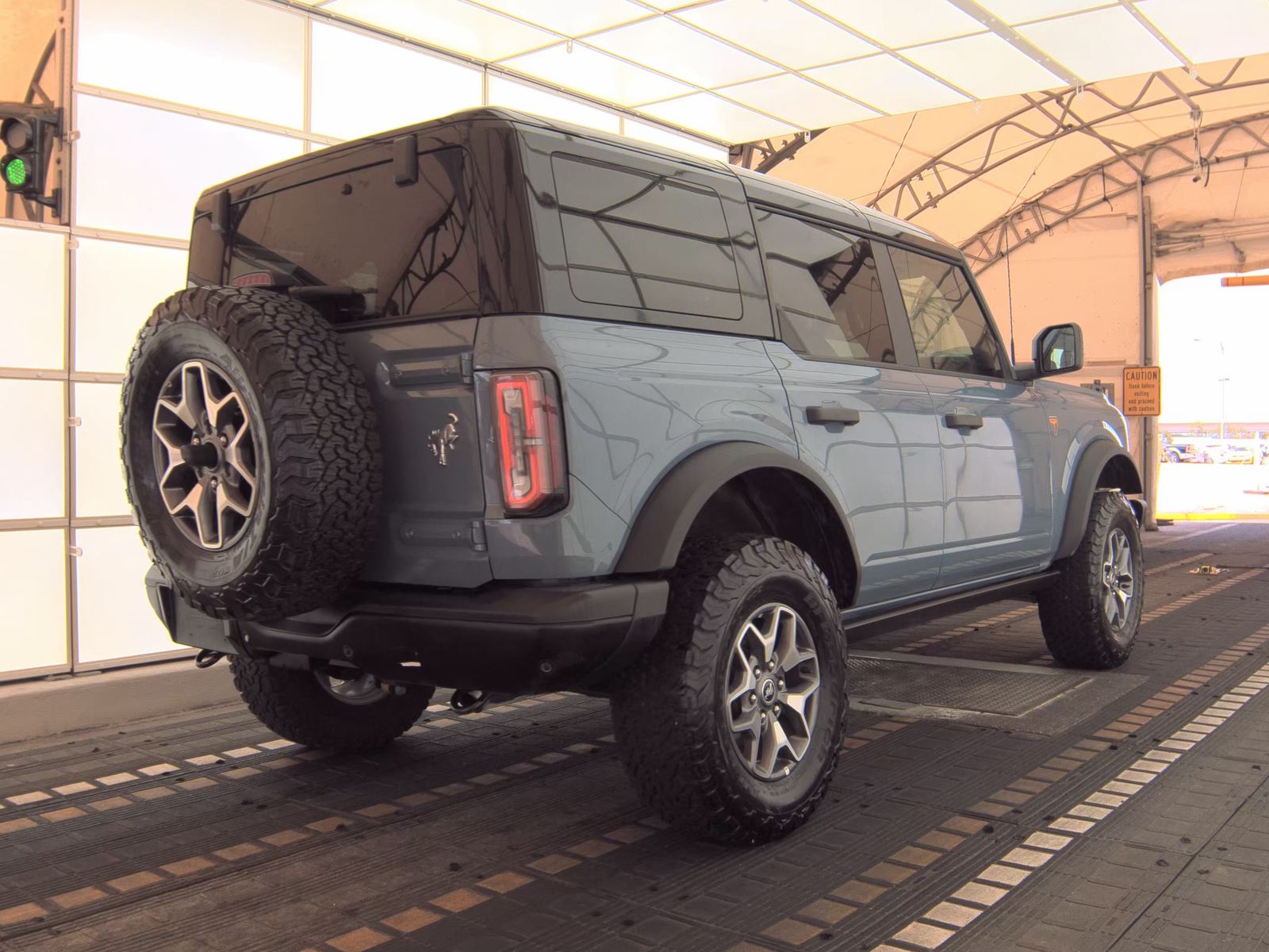FORD BRONCO - 6