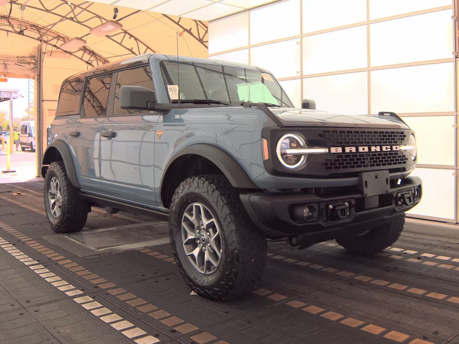 FORD BRONCO - 5