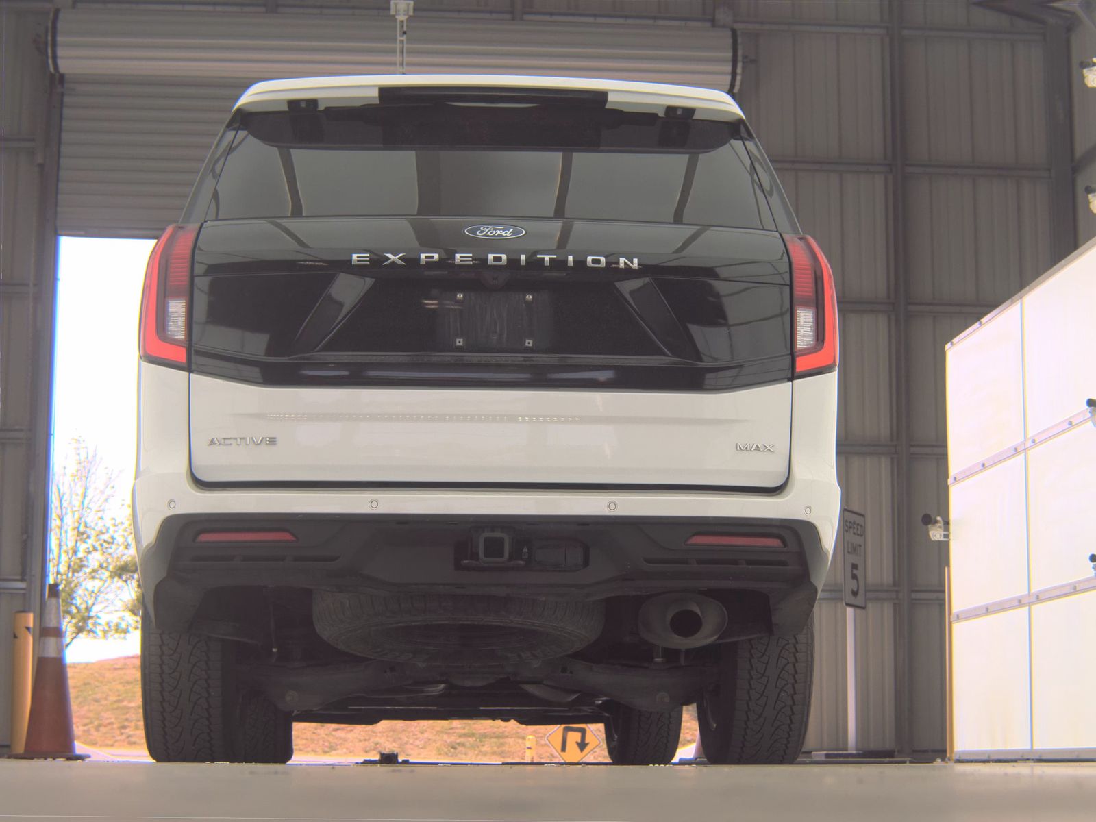 FORD EXPEDITION MAX - 8