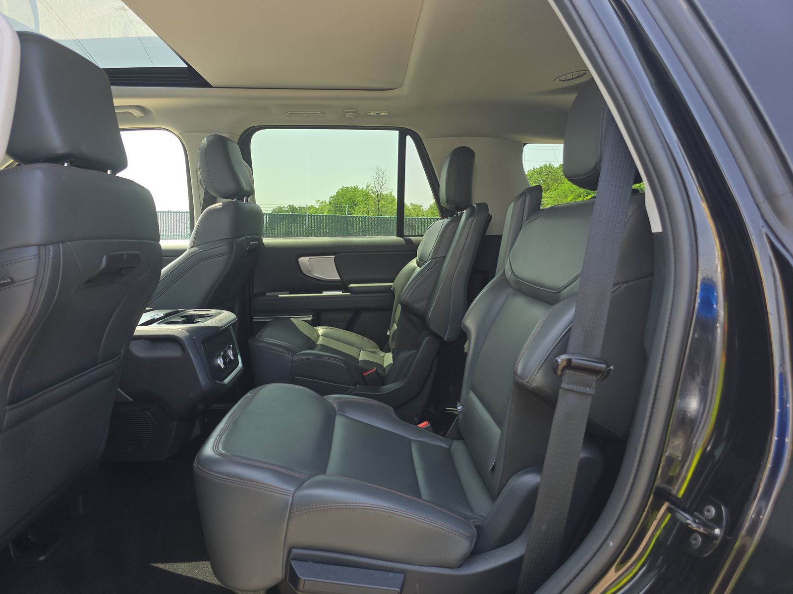 FORD EXPEDITION - 8