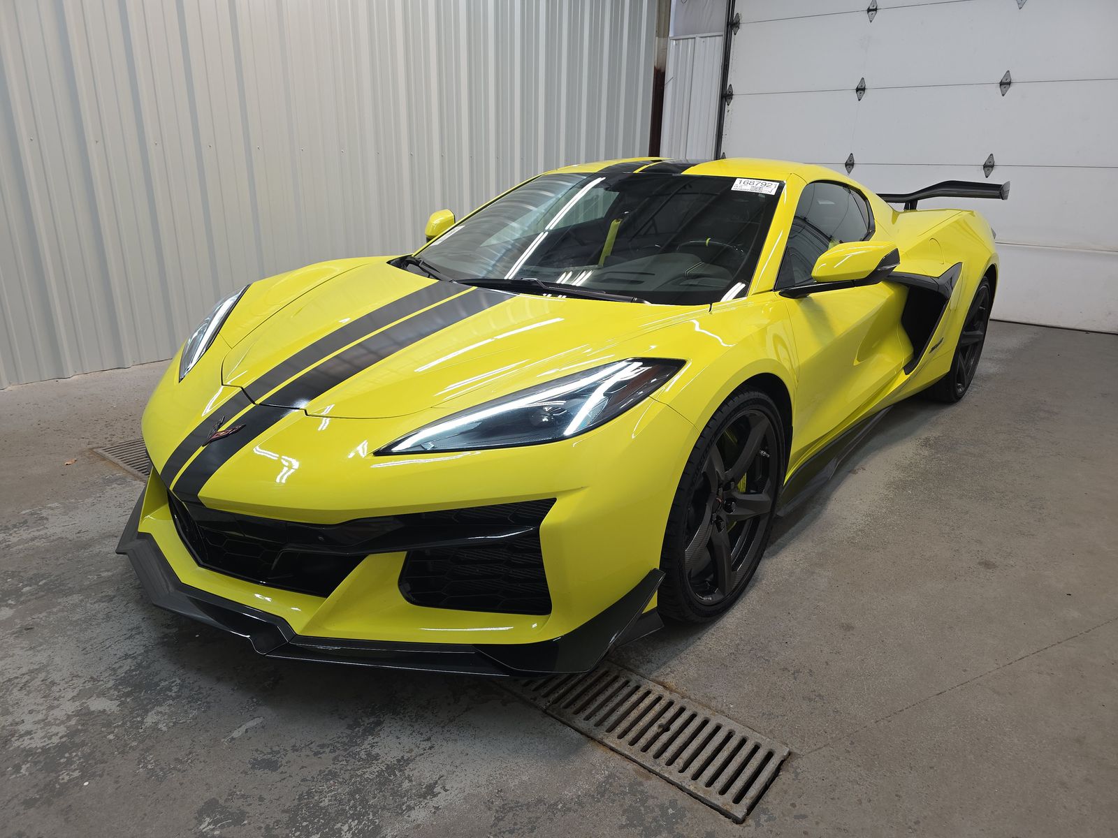 CHEVROLET CORVETTE - 1