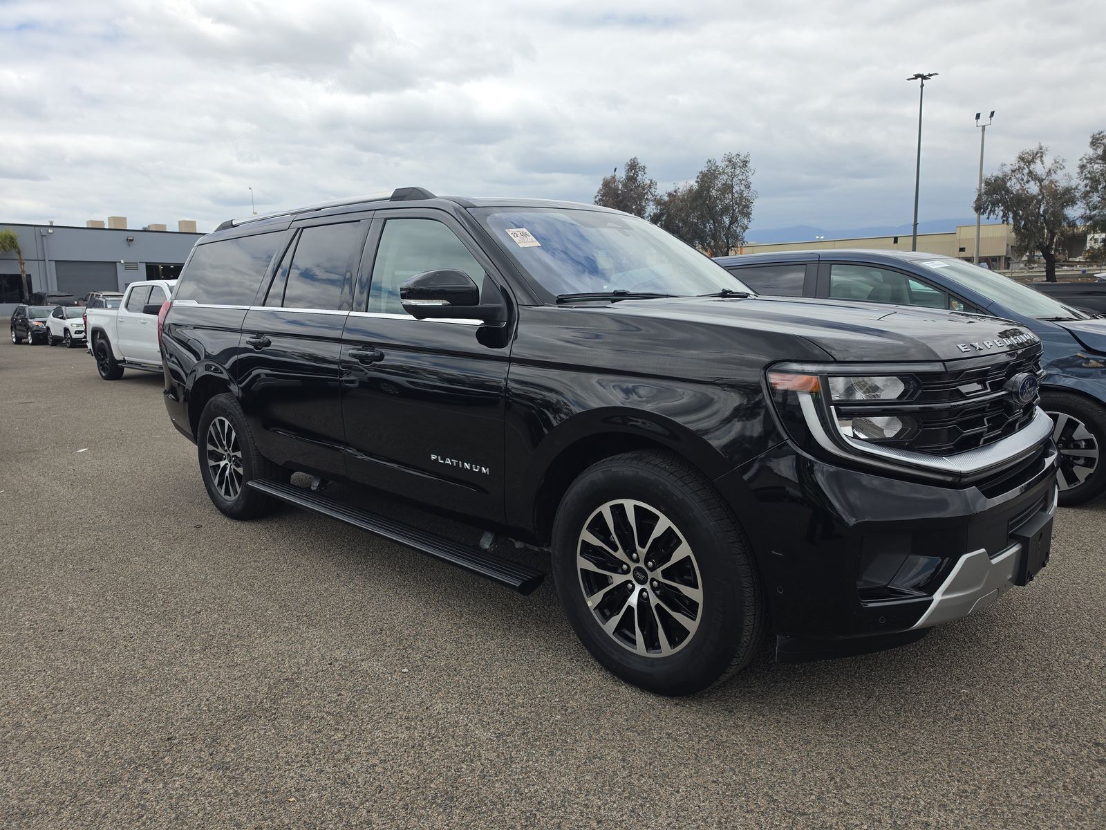 FORD EXPEDITION MAX - 4