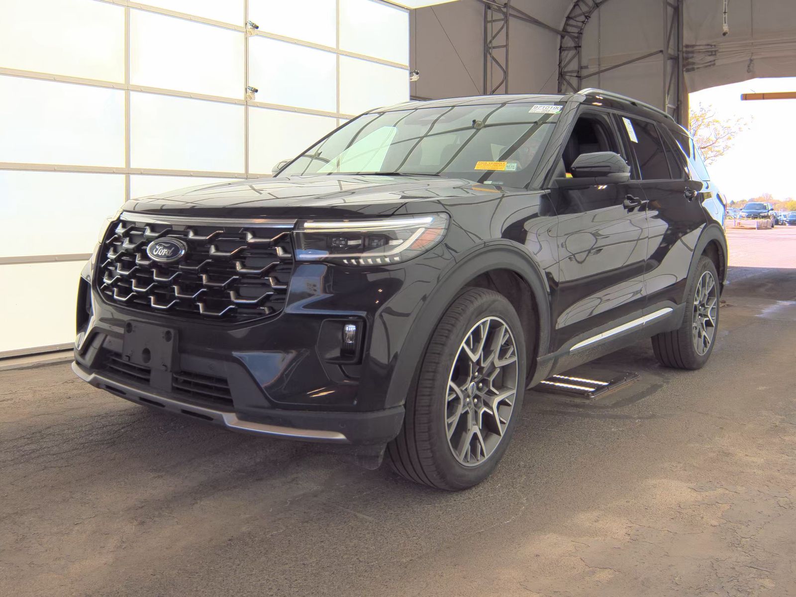 FORD EXPLORER - 1
