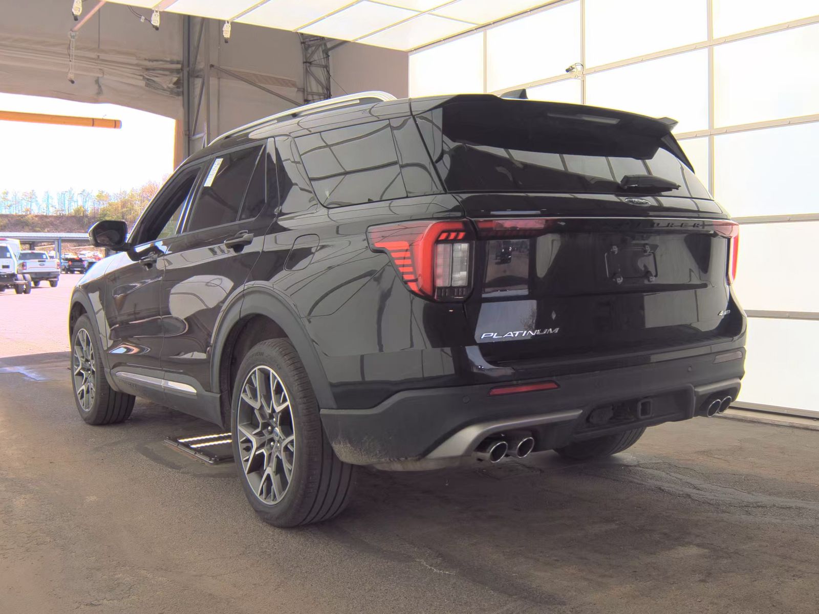 FORD EXPLORER - 9