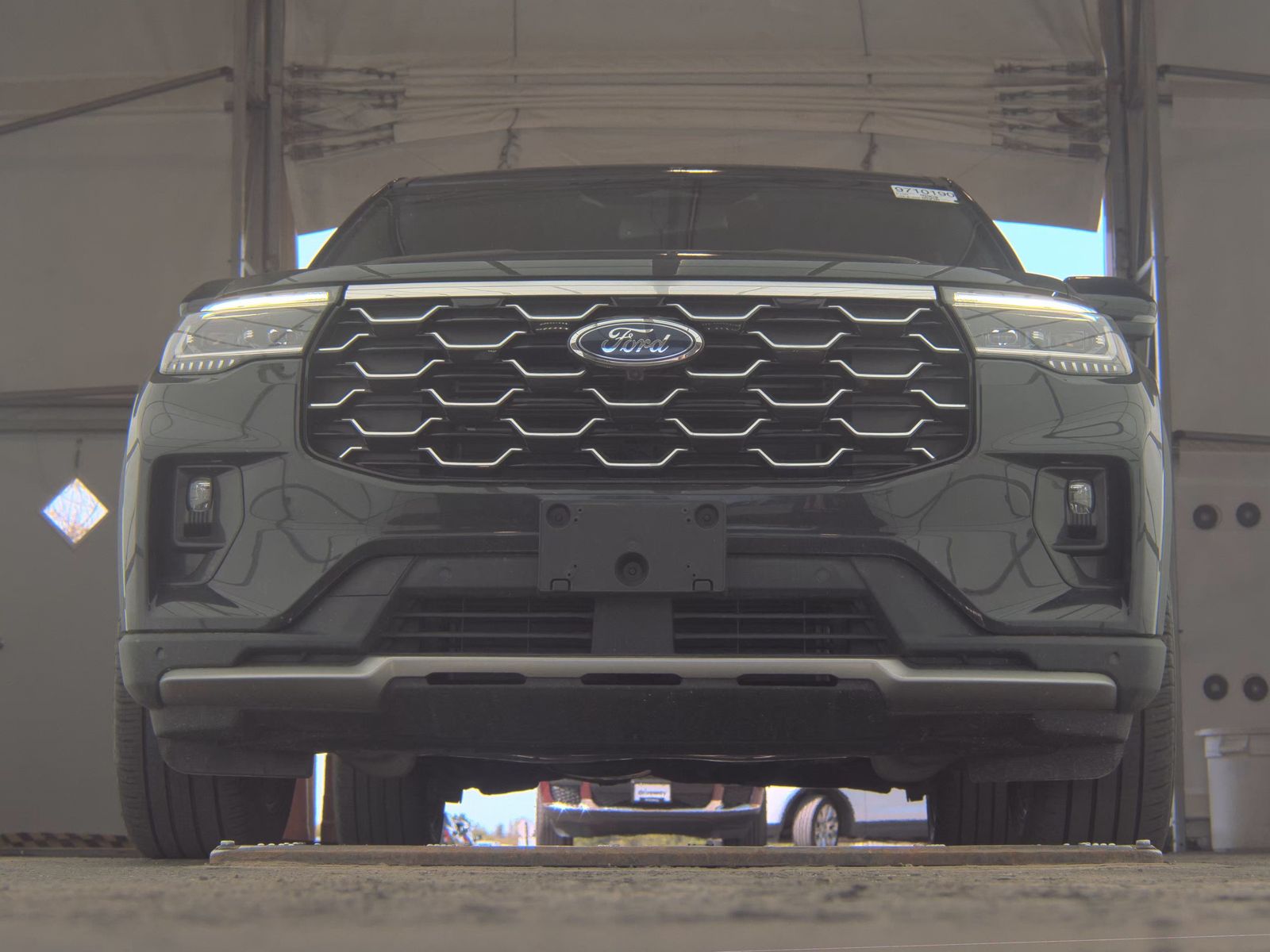FORD EXPLORER - 4
