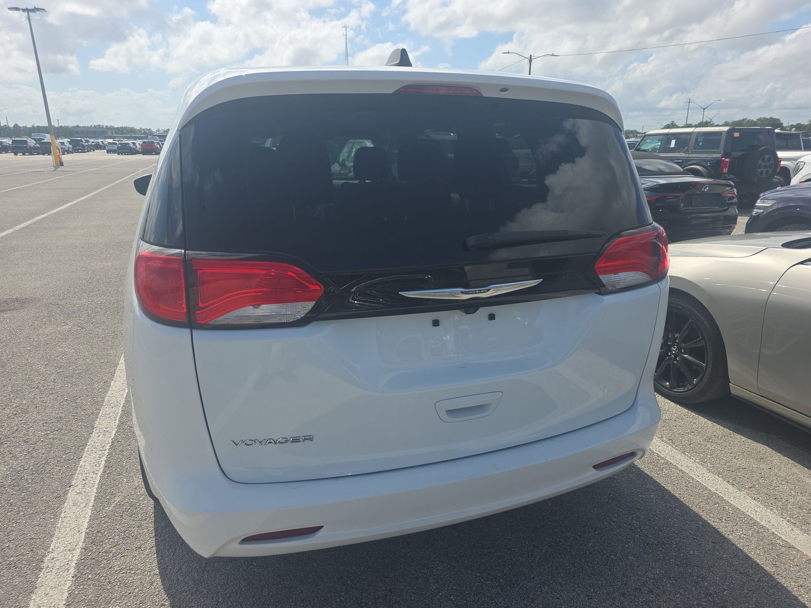 CHRYSLER VOYAGER - 6