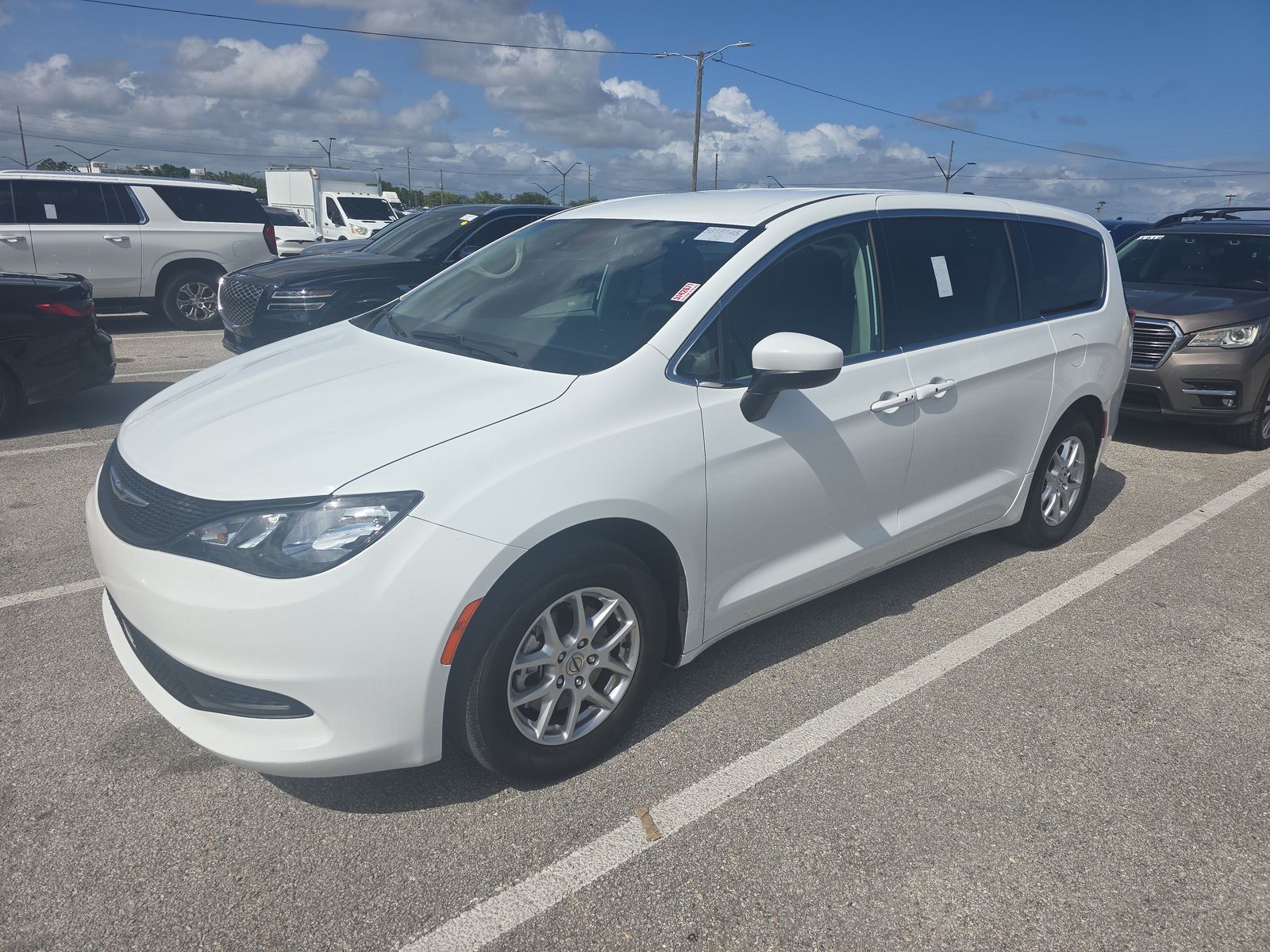 CHRYSLER VOYAGER - 1