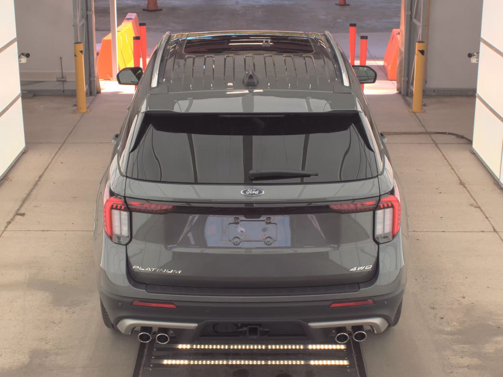 FORD EXPLORER - 7