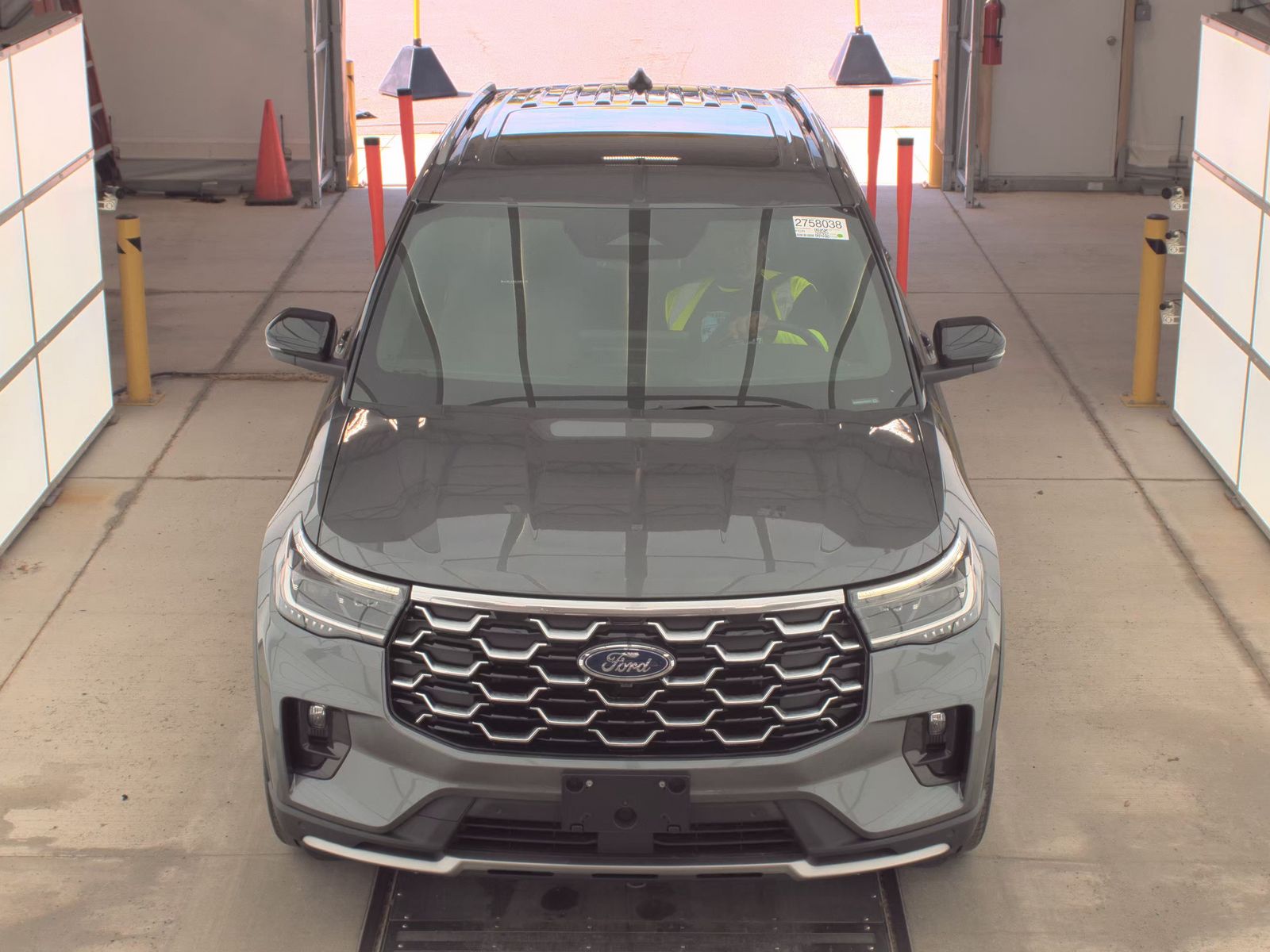FORD EXPLORER - 3