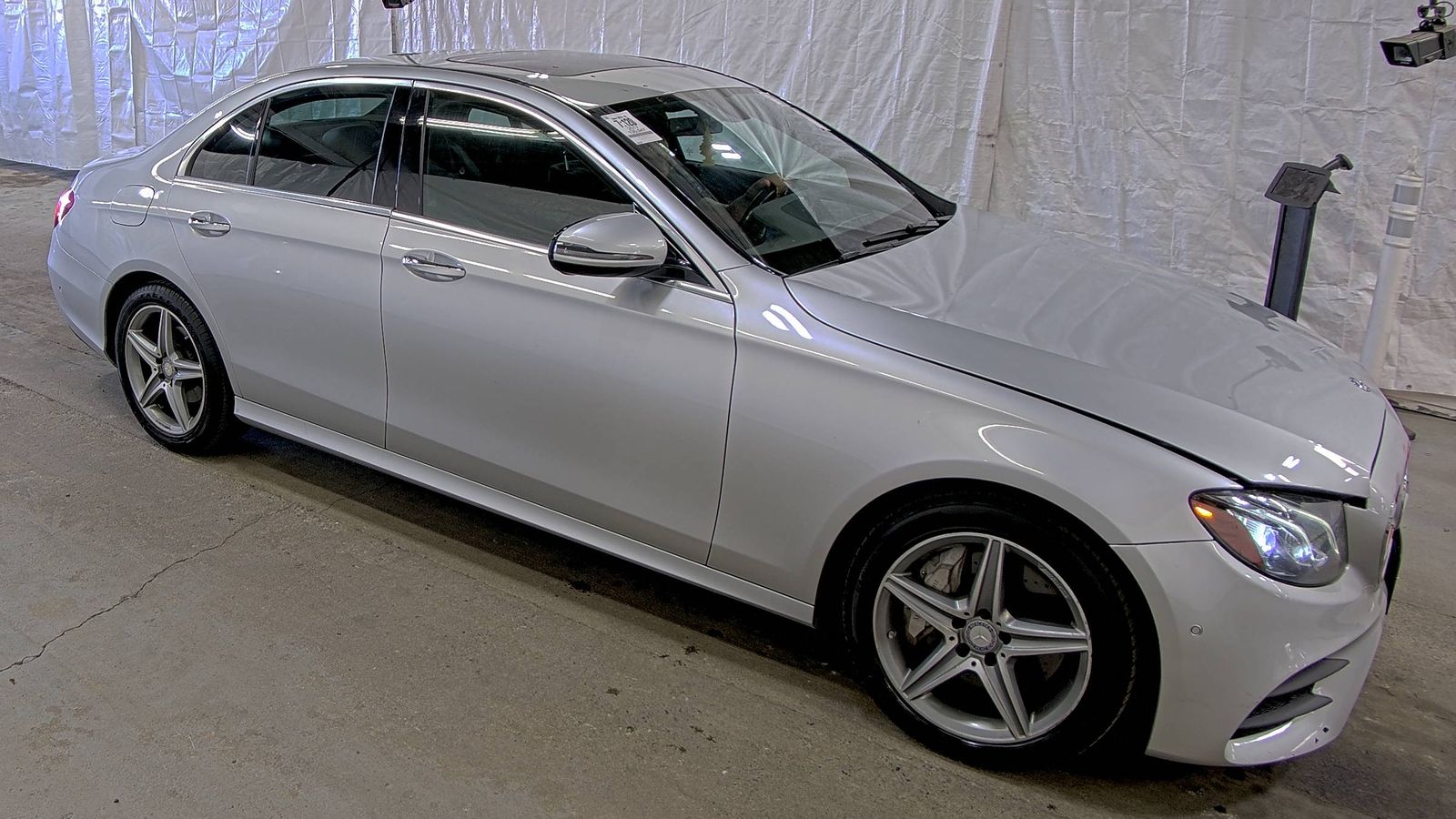 MERCEDES-BENZ E-CLASS - 4