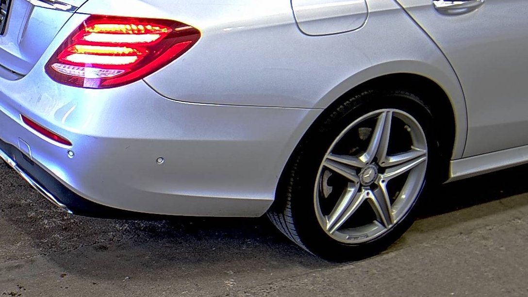 MERCEDES-BENZ E-CLASS - 10