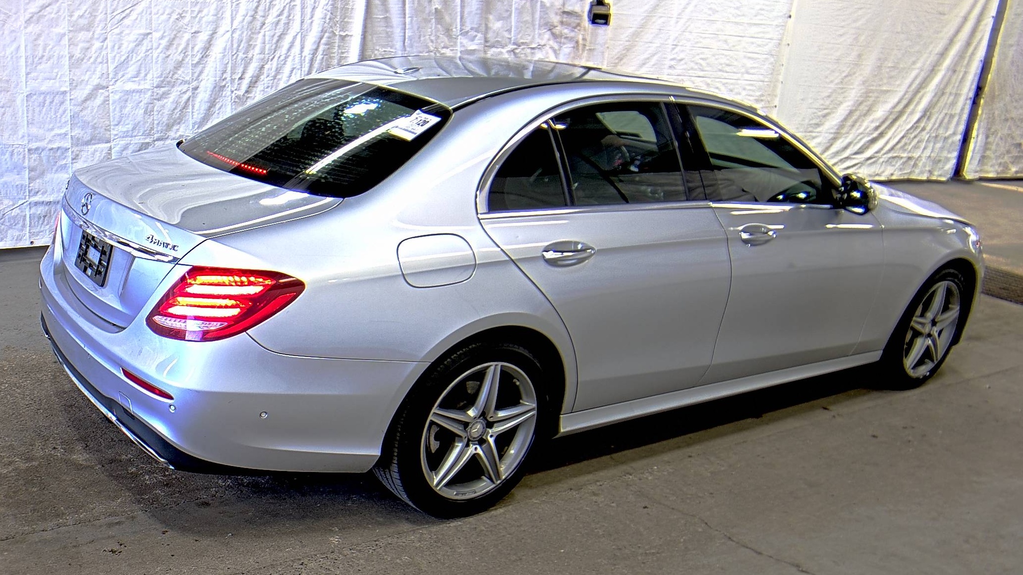MERCEDES-BENZ E-CLASS - 5