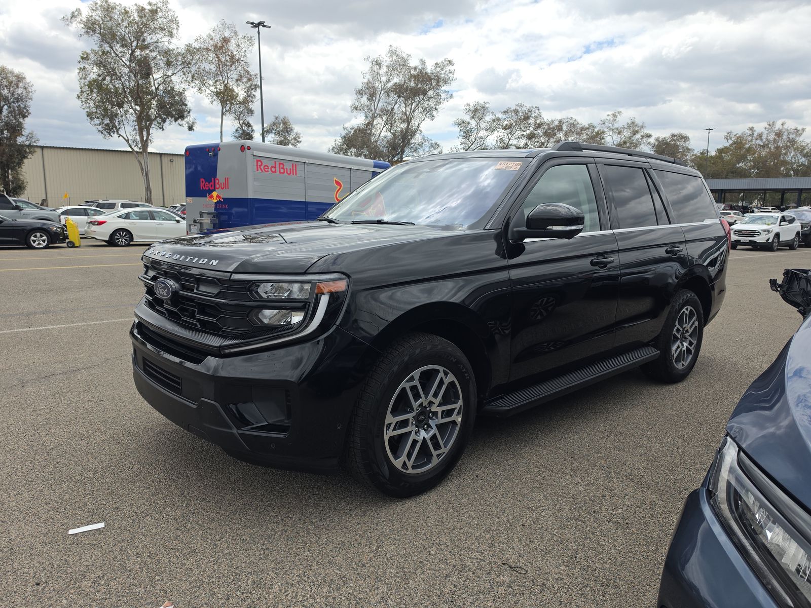 FORD EXPEDITION - 1