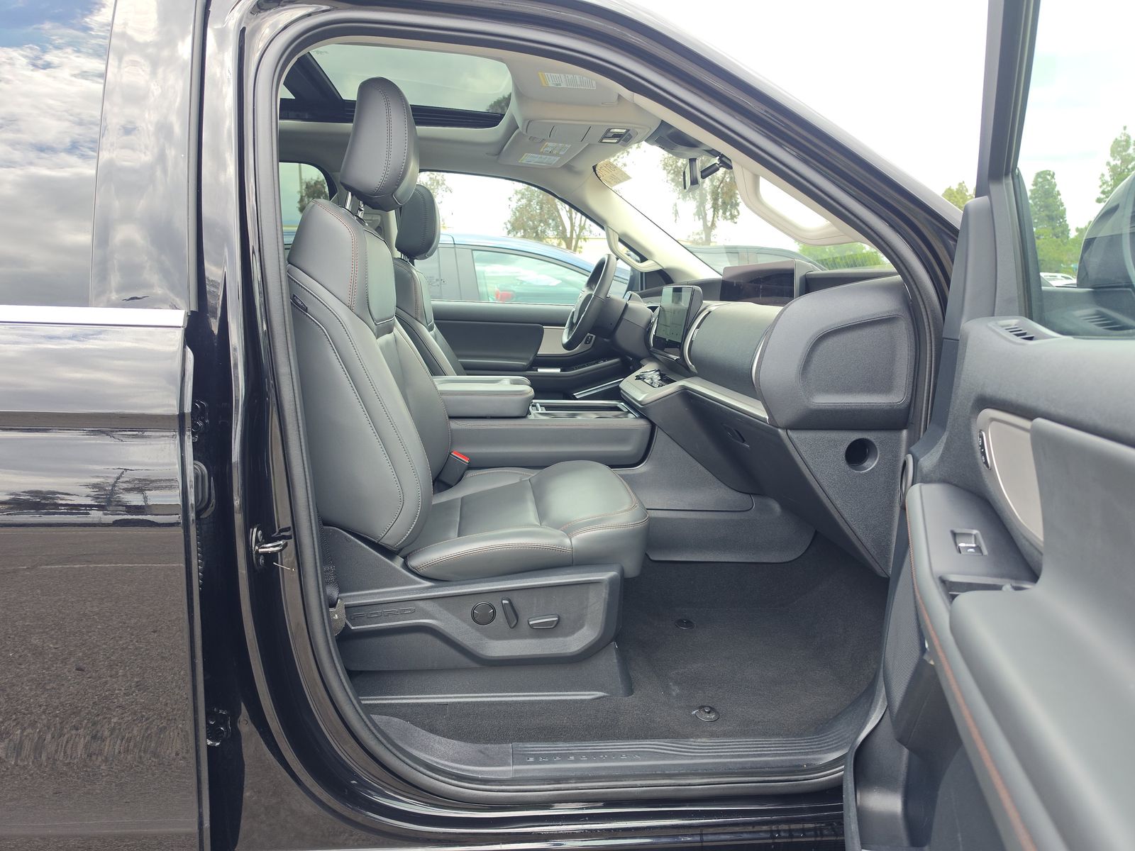 FORD EXPEDITION - 9