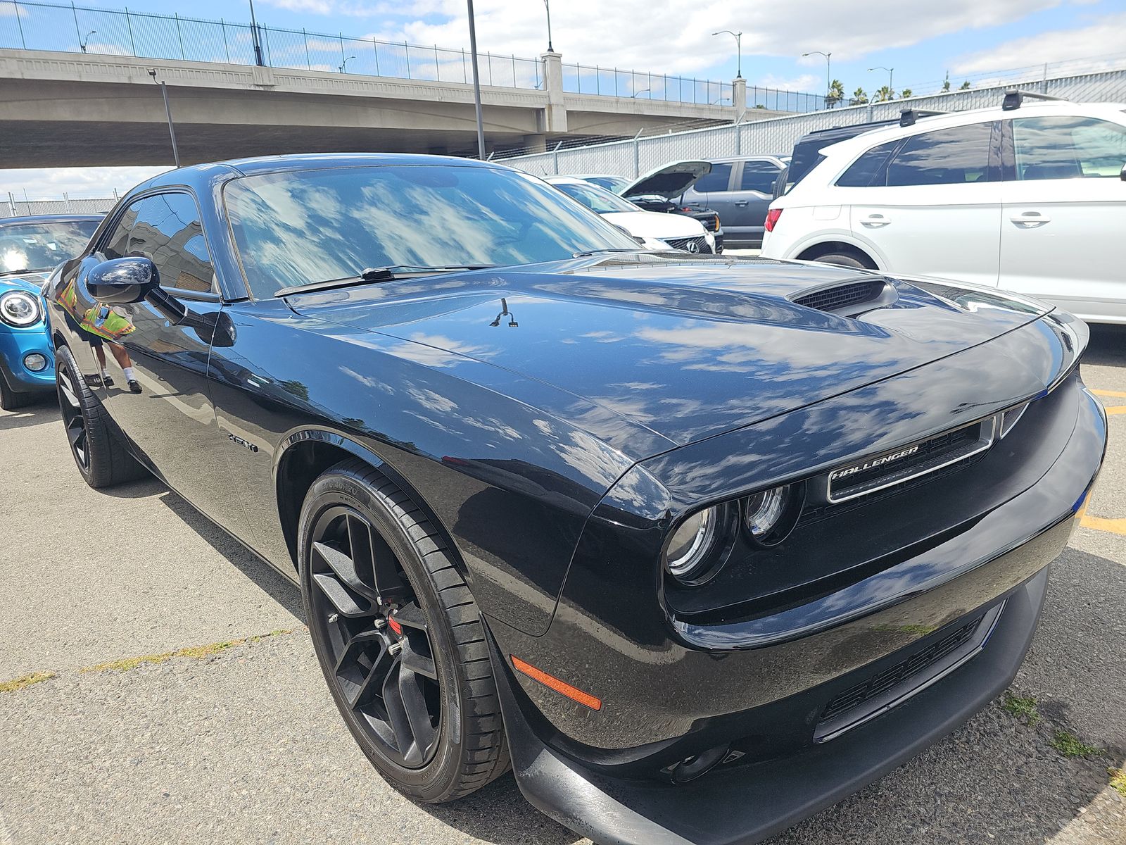 DODGE CHALLENGER - 4