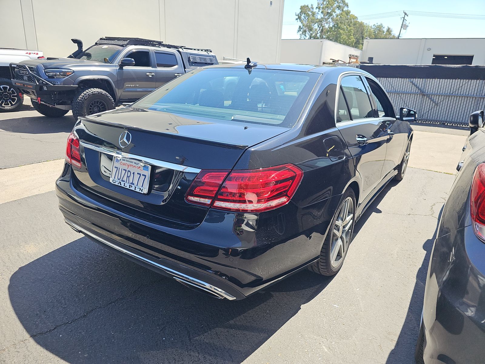 MERCEDES-BENZ E-CLASS - 5